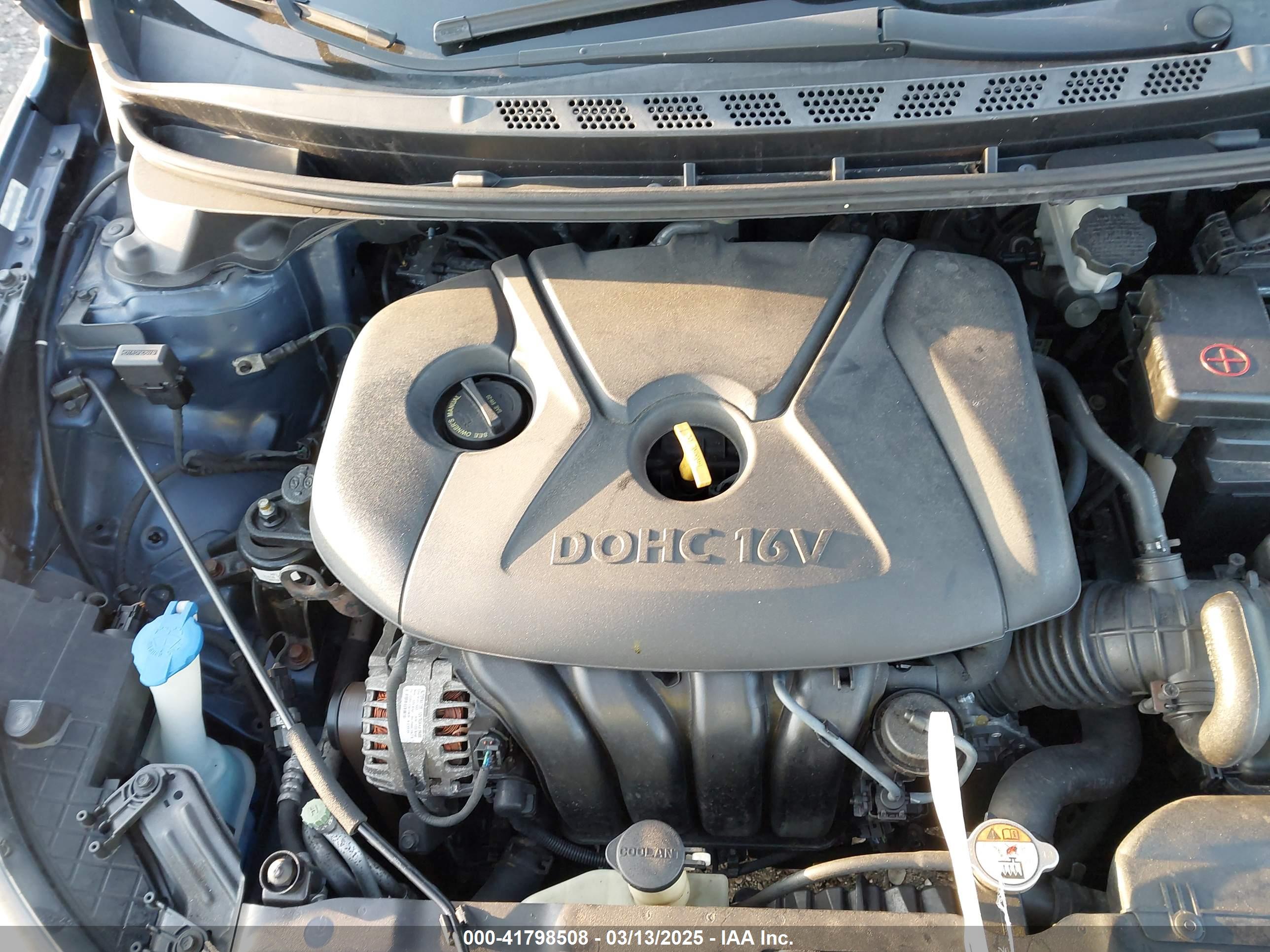 HYUNDAI ELANTRA image 10