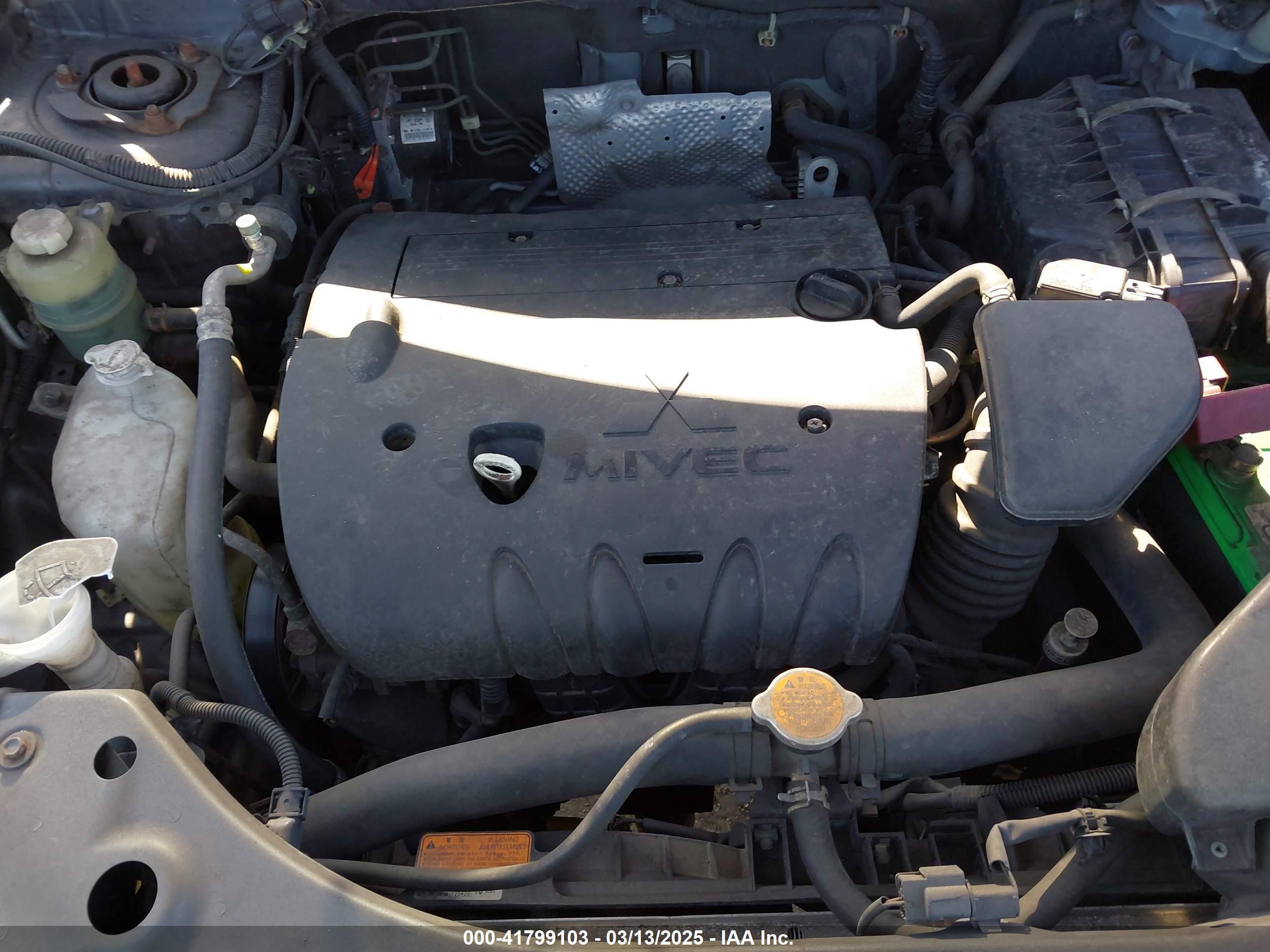 MITSUBISHI OUTLANDER image 10