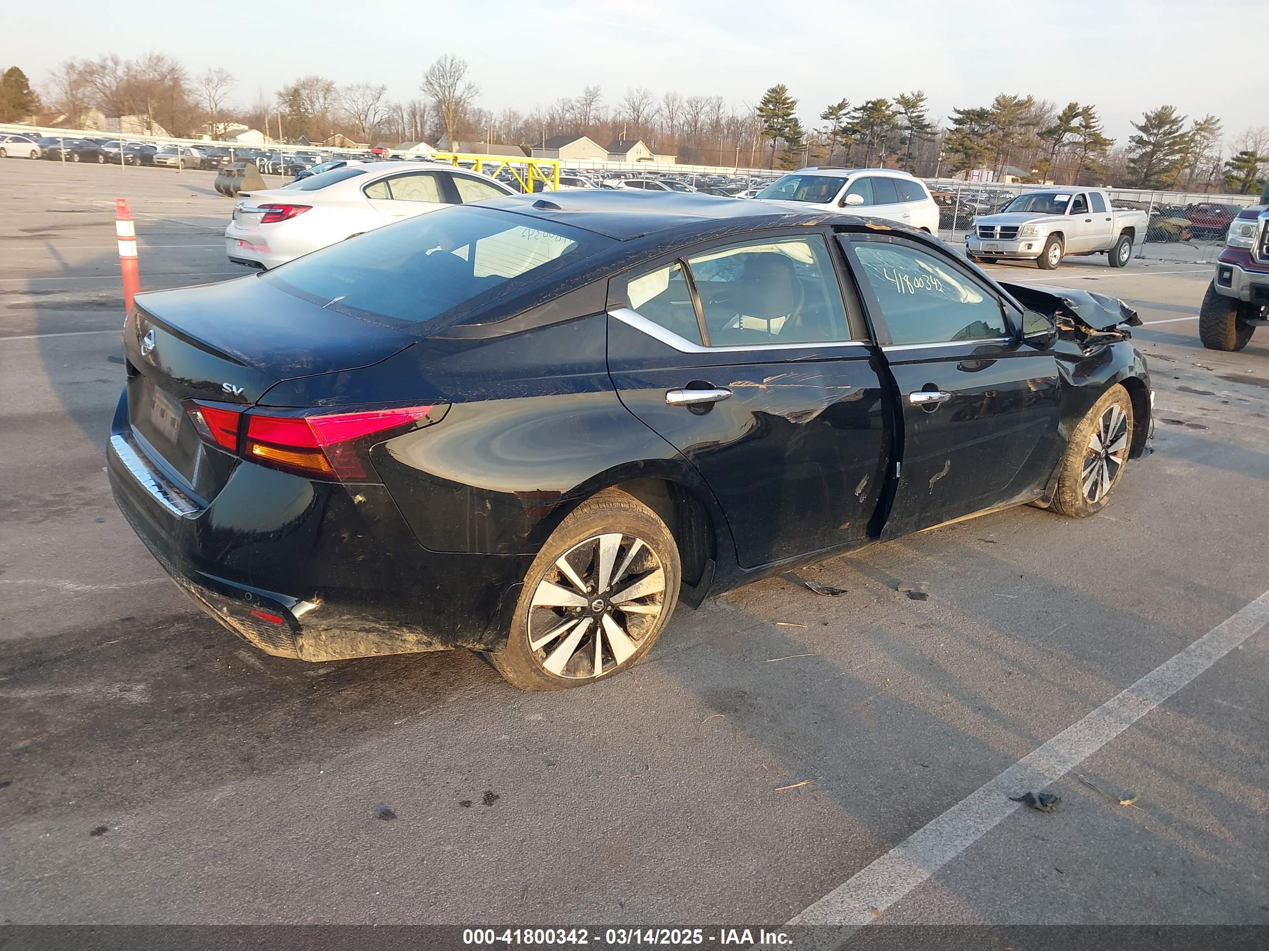 NISSAN ALTIMA image 4