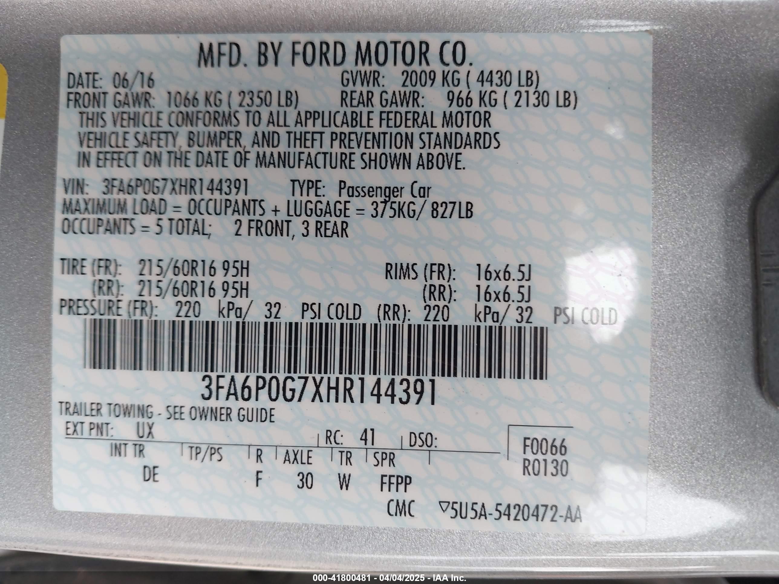 FORD FUSION image 9