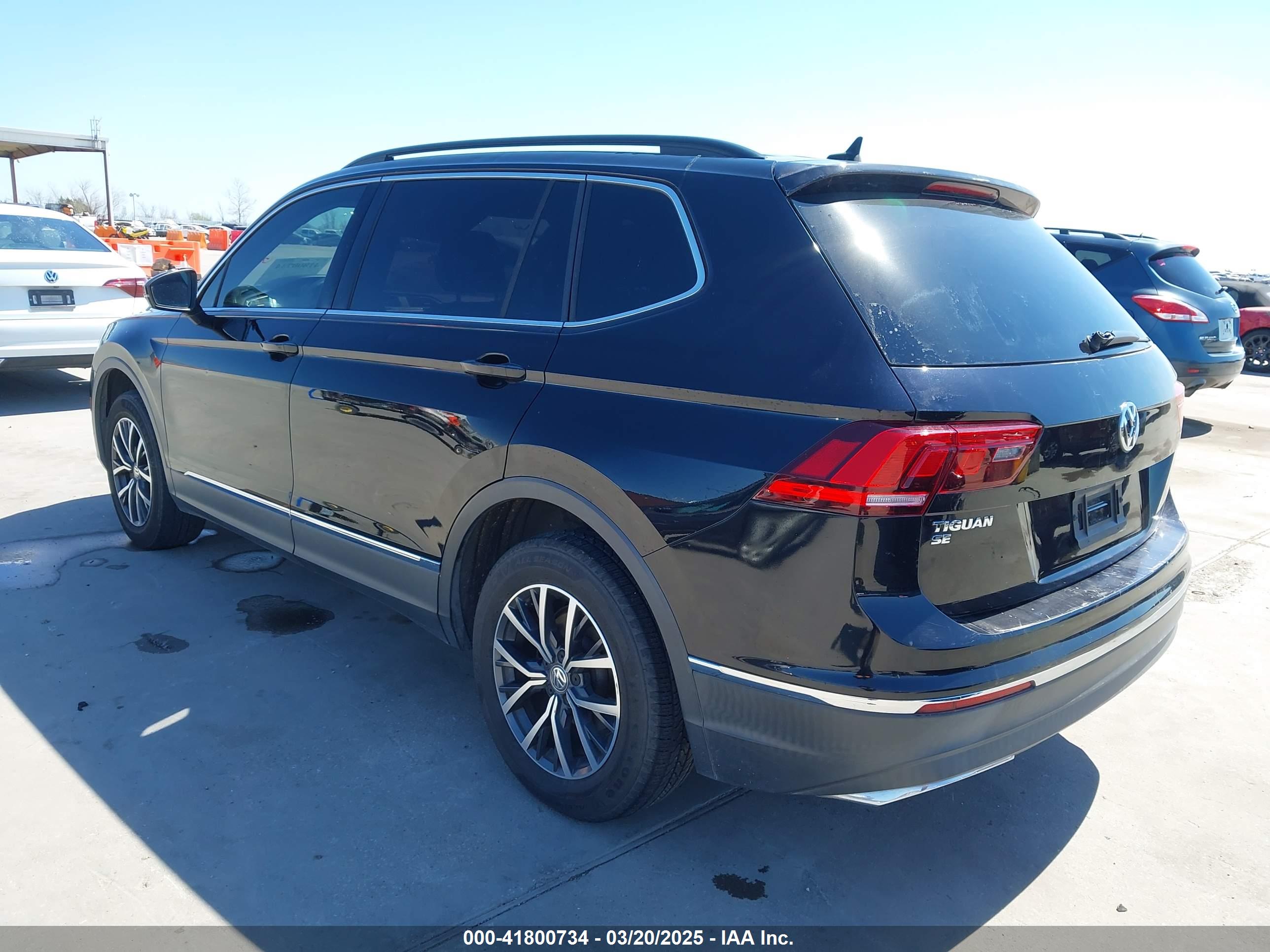 VOLKSWAGEN TIGUAN image 3