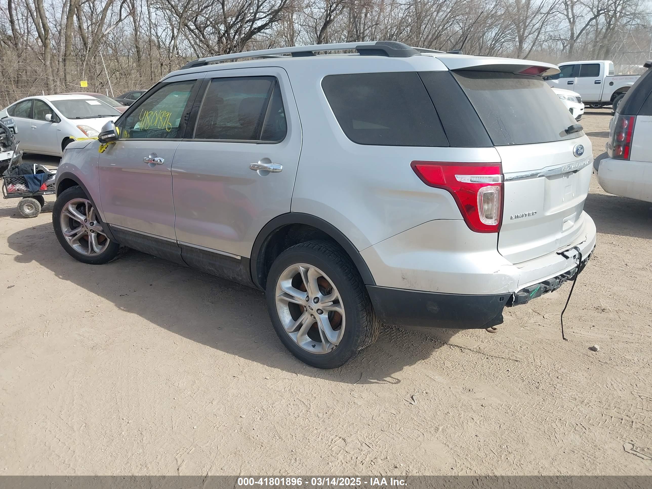FORD EXPLORER image 3