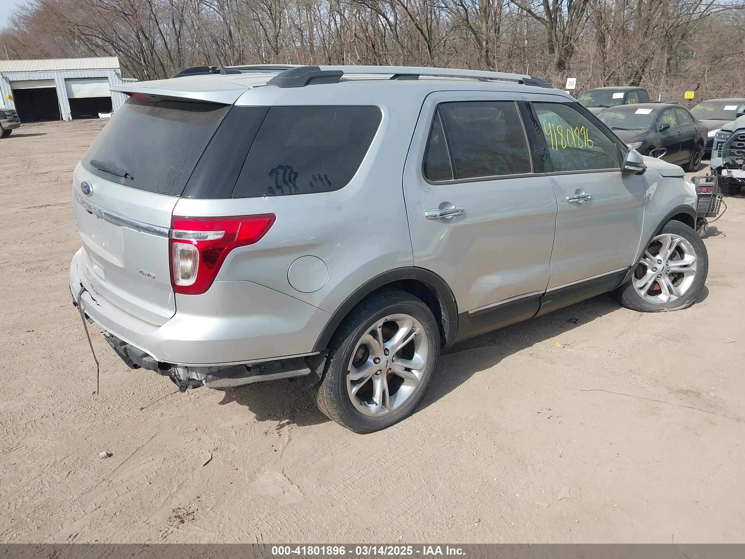 FORD EXPLORER image 4