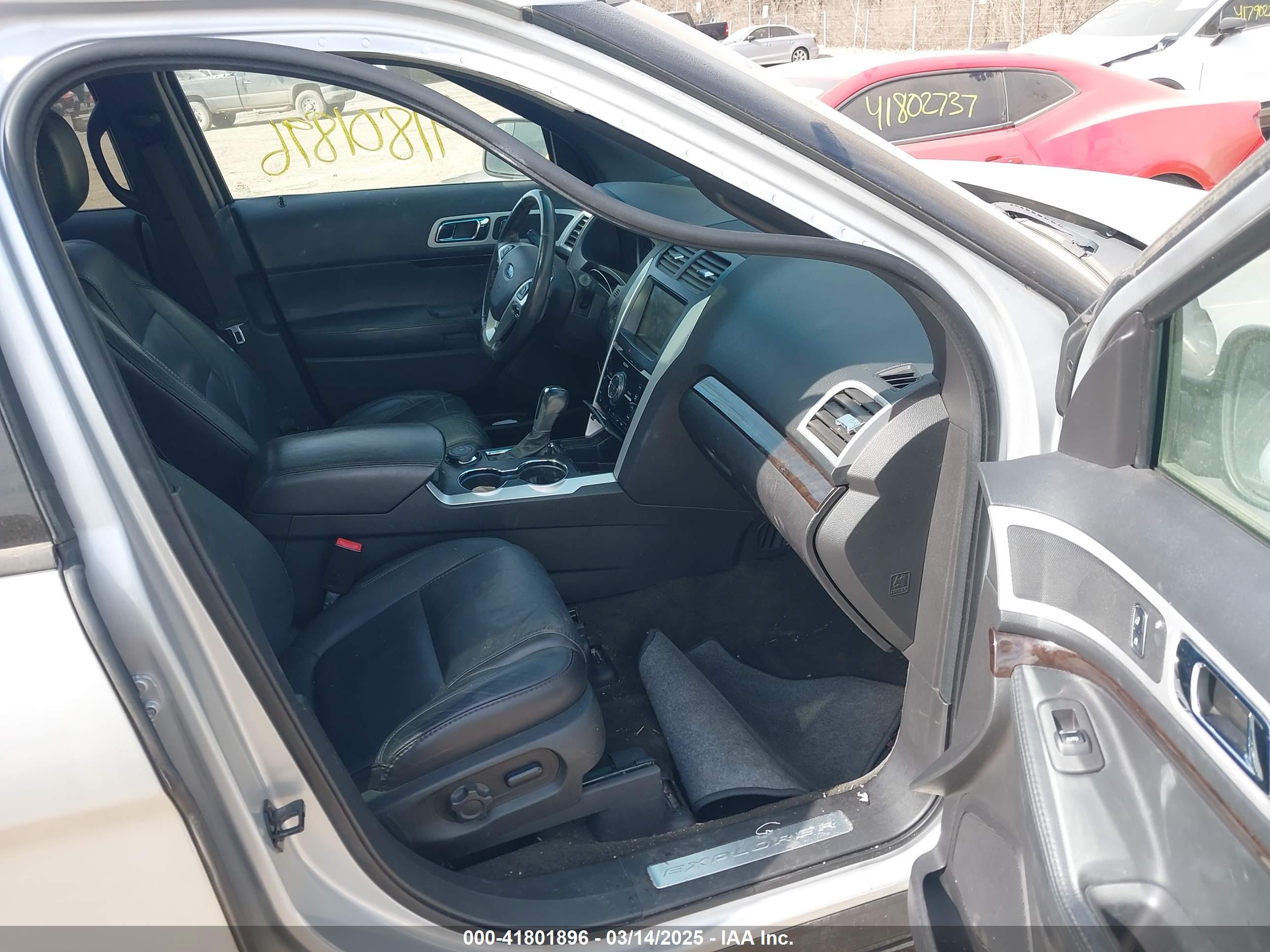 FORD EXPLORER image 5