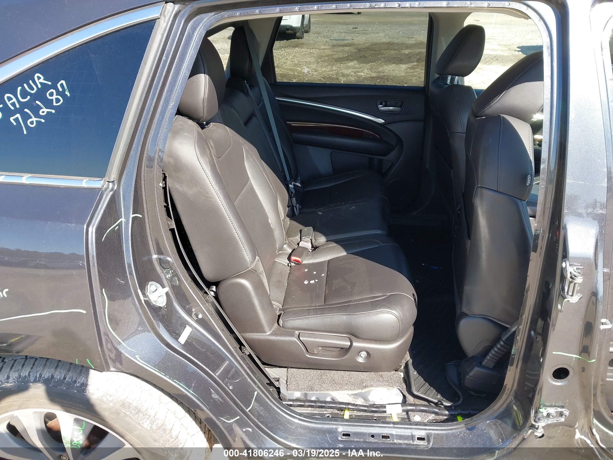 ACURA MDX image 8