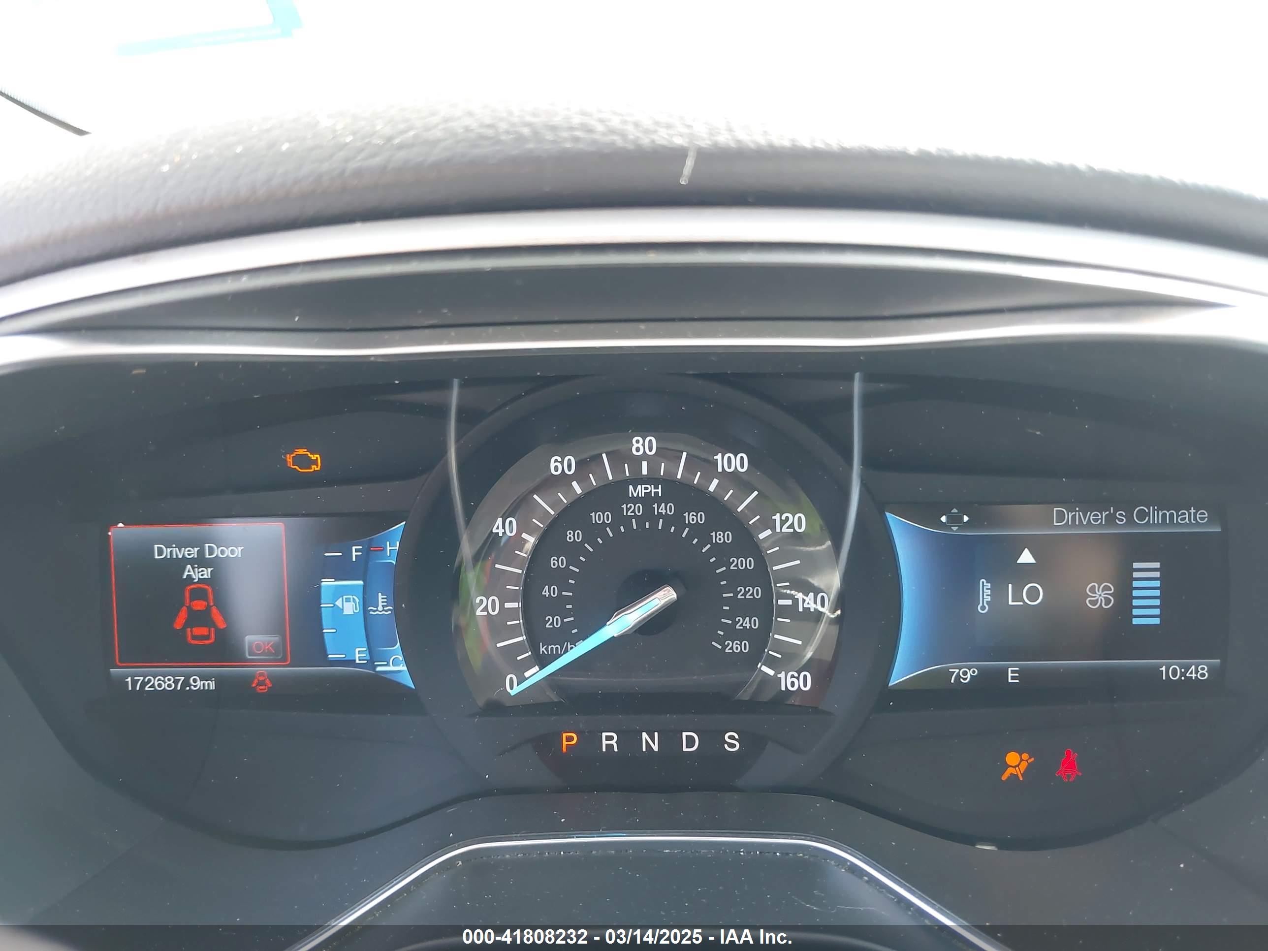 FORD FUSION image 7