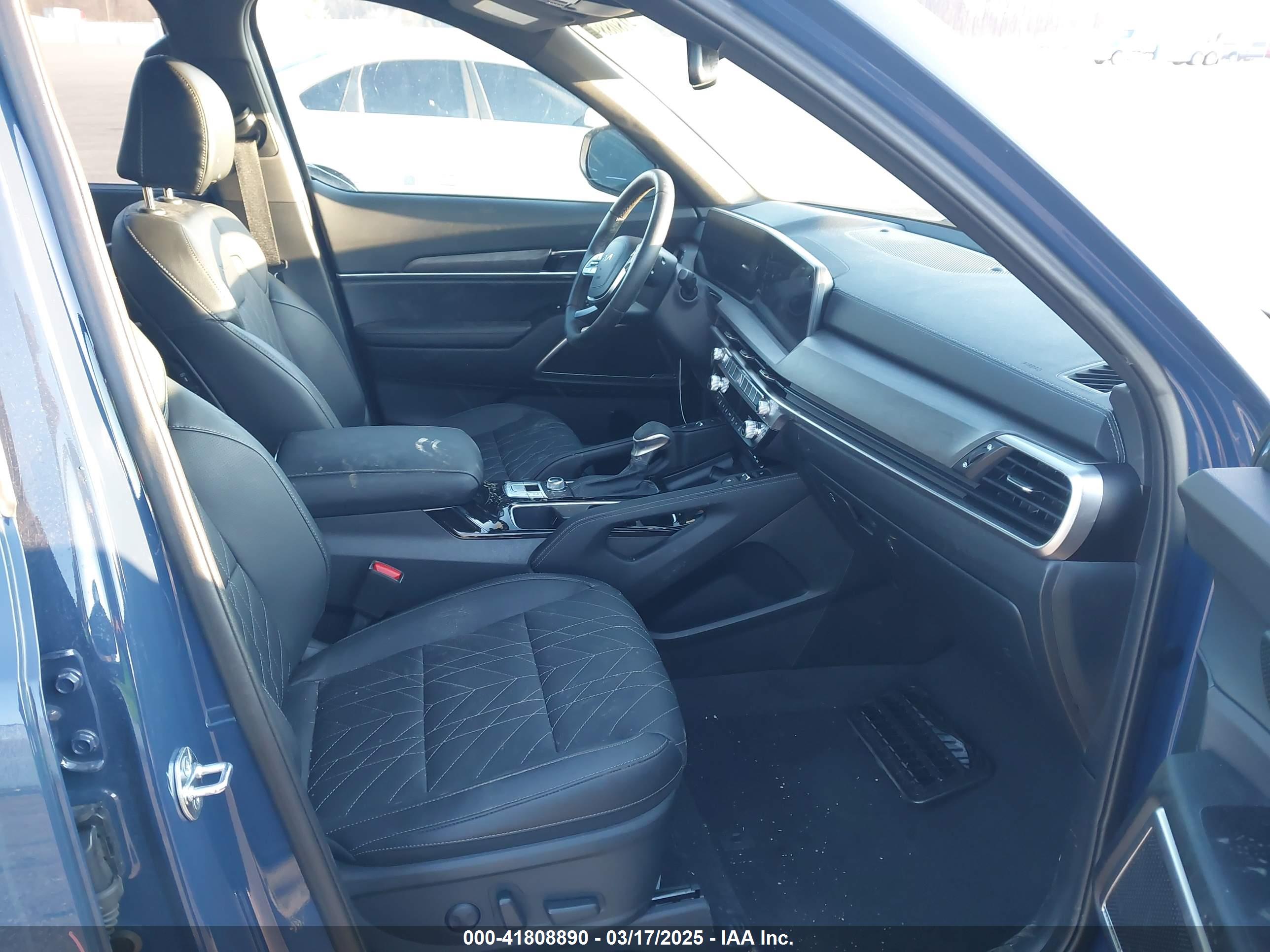 KIA TELLURIDE image 5