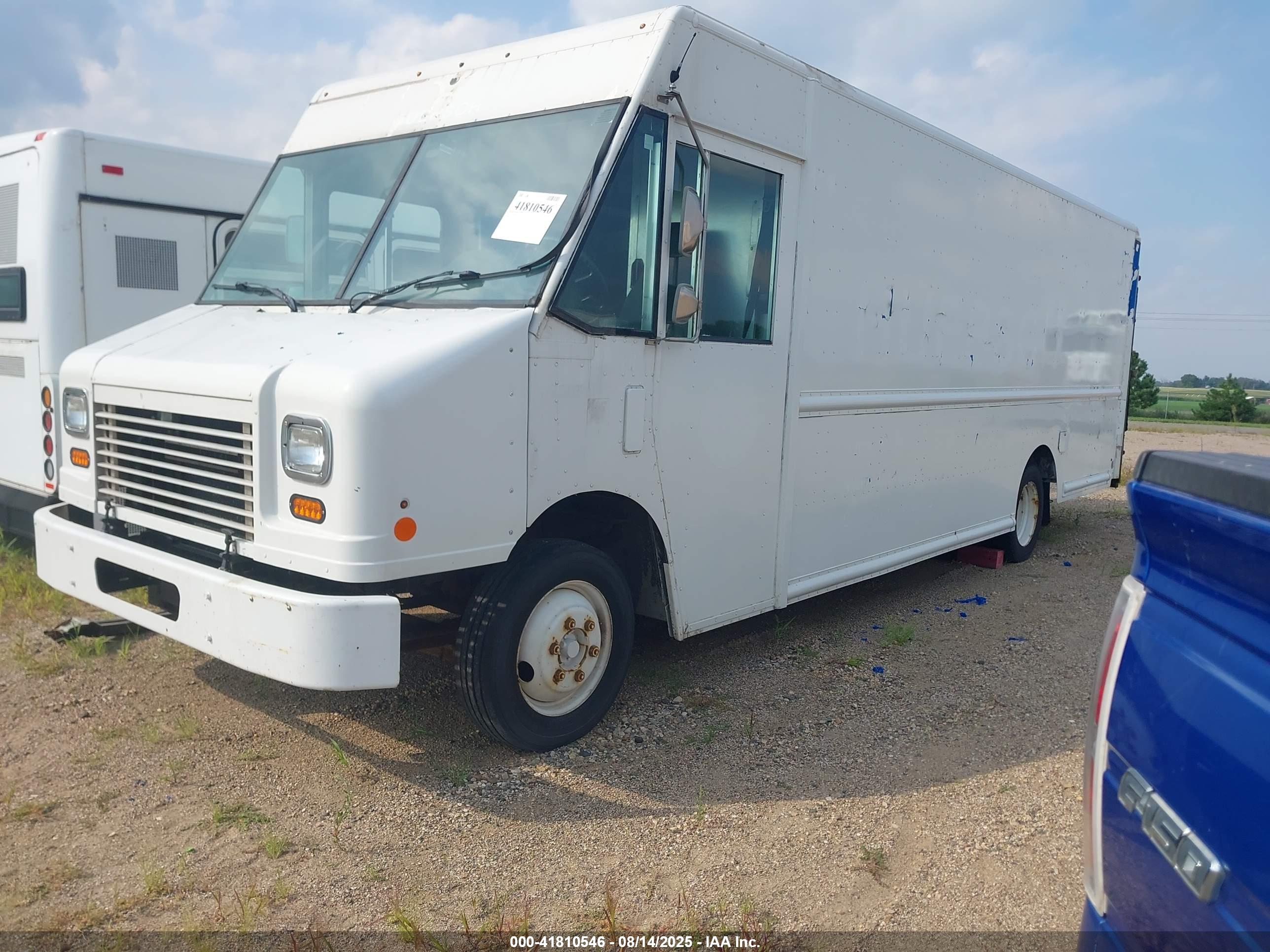 FREIGHTLINER MT45G image 2