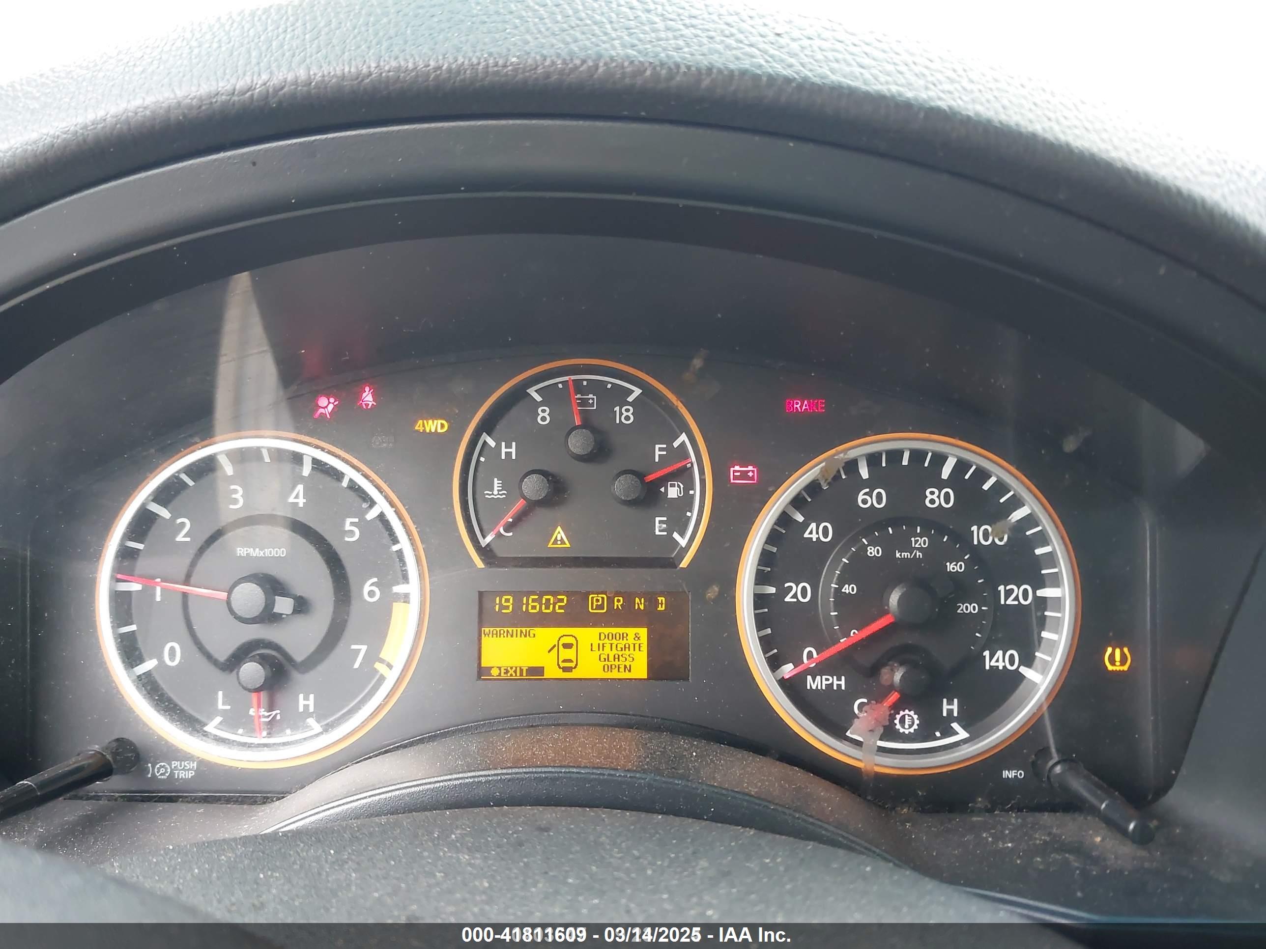 NISSAN ARMADA image 7