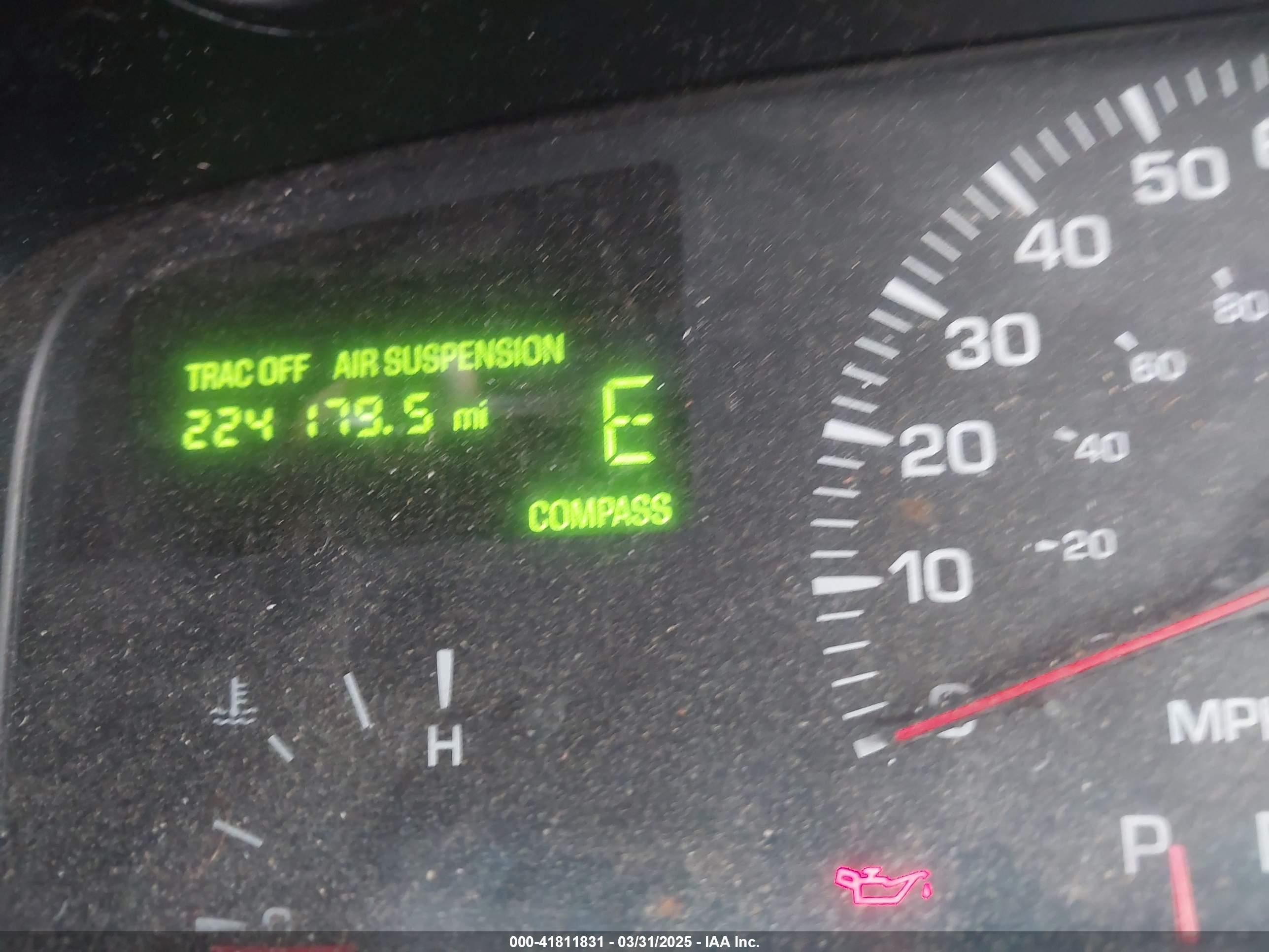 LINCOLN TOWN image 7