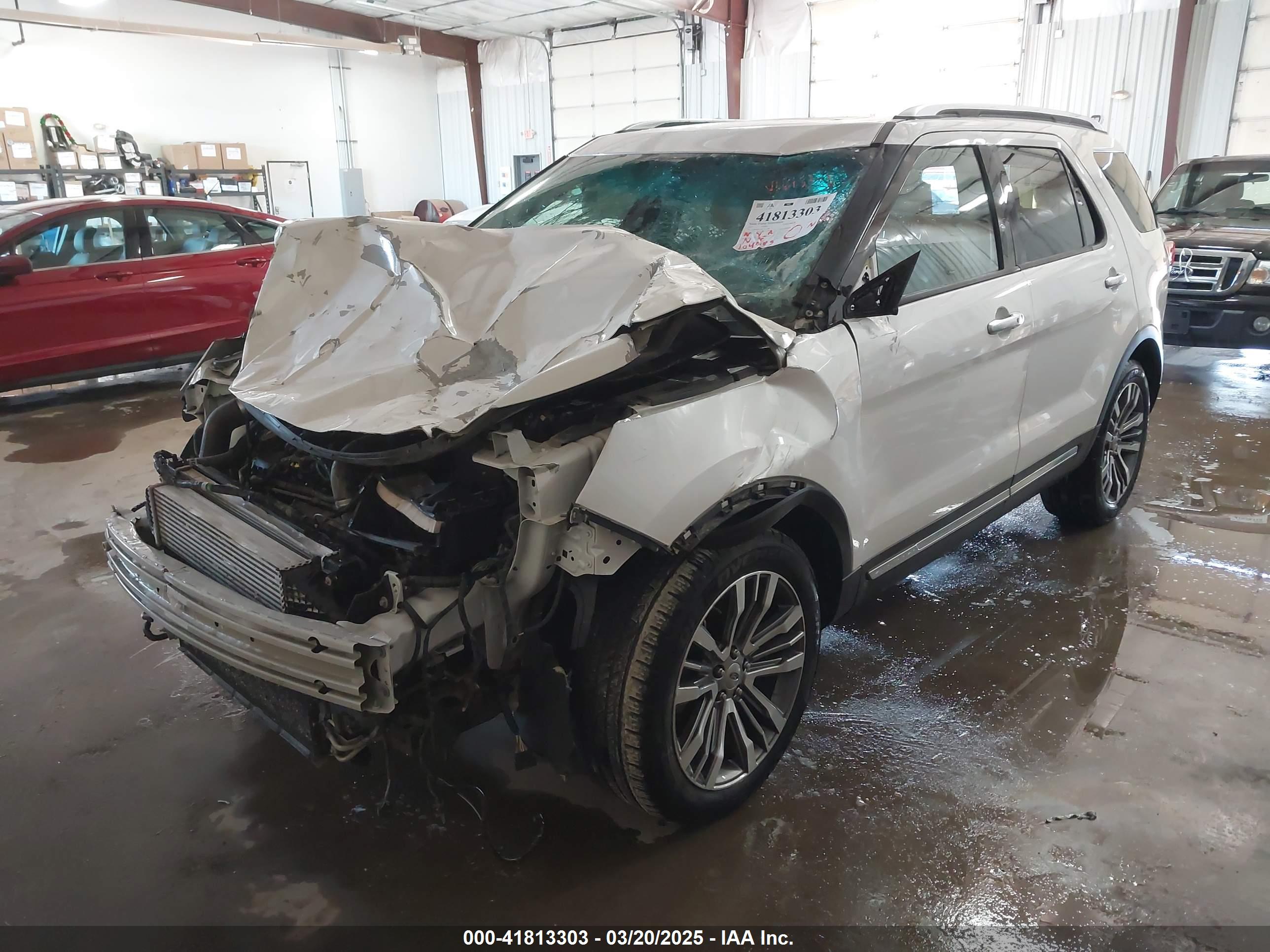 FORD EXPLORER image 2