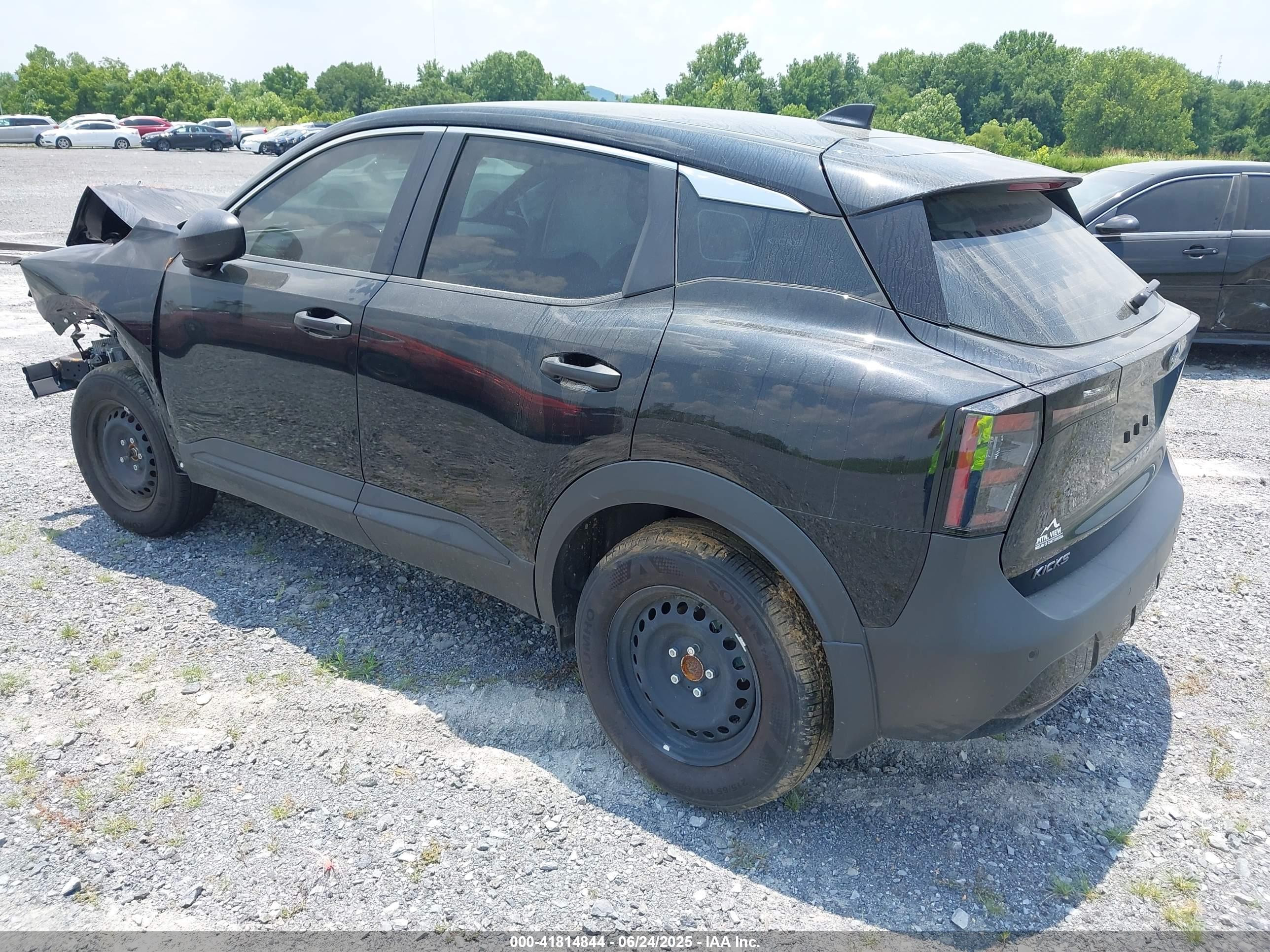 NISSAN KICKS image 3