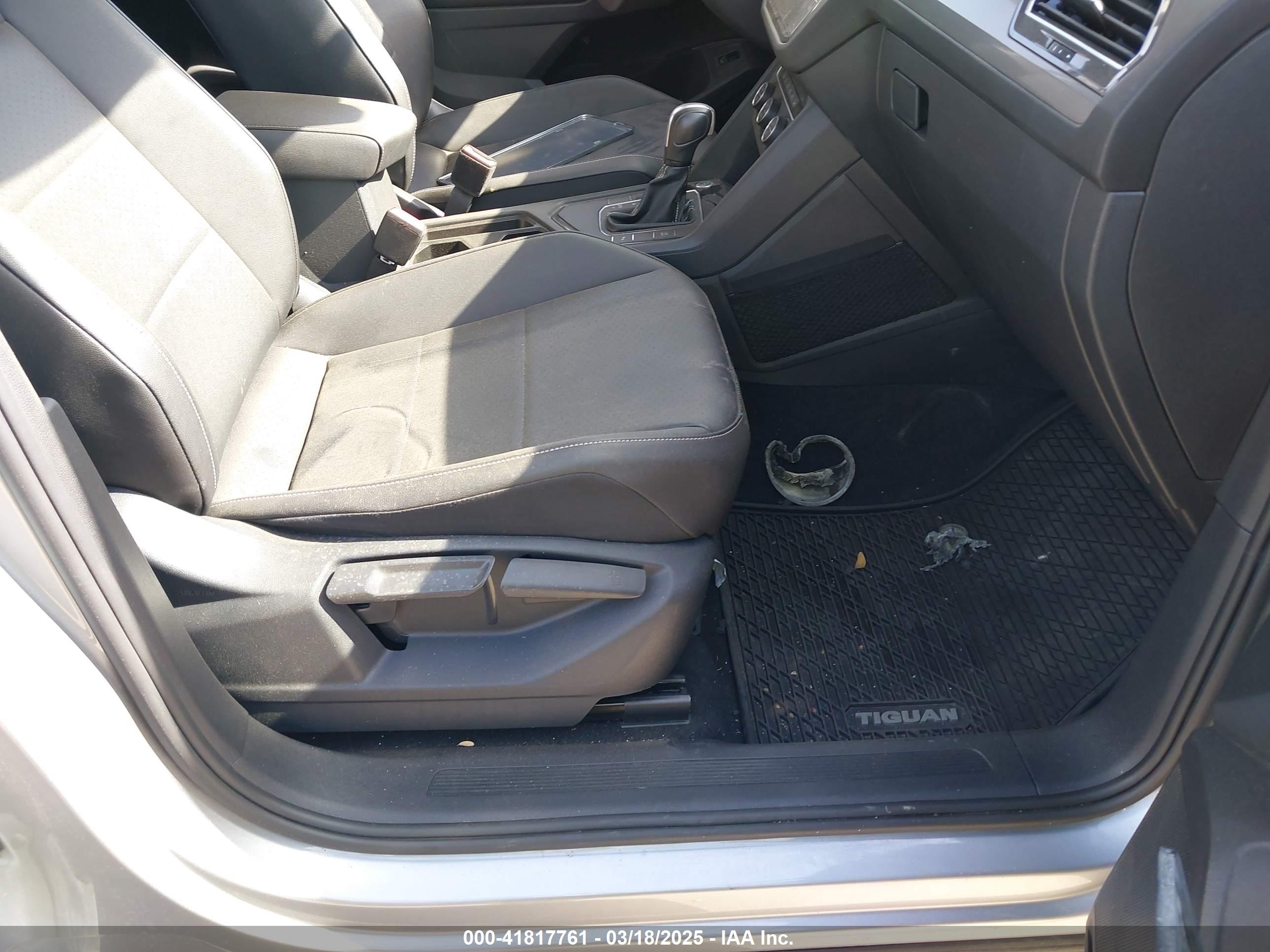 VOLKSWAGEN TIGUAN image 5