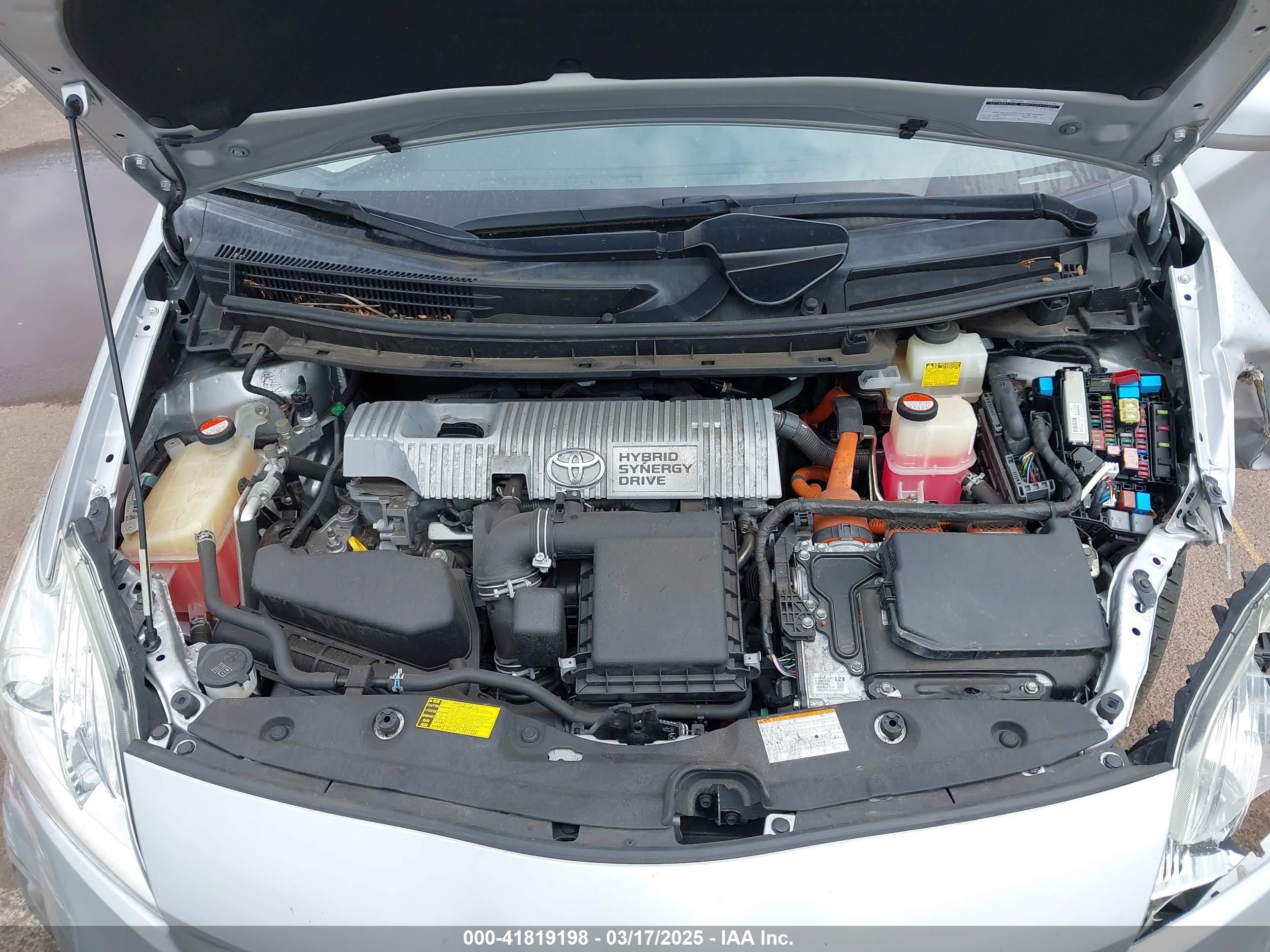 TOYOTA PRIUS image 10