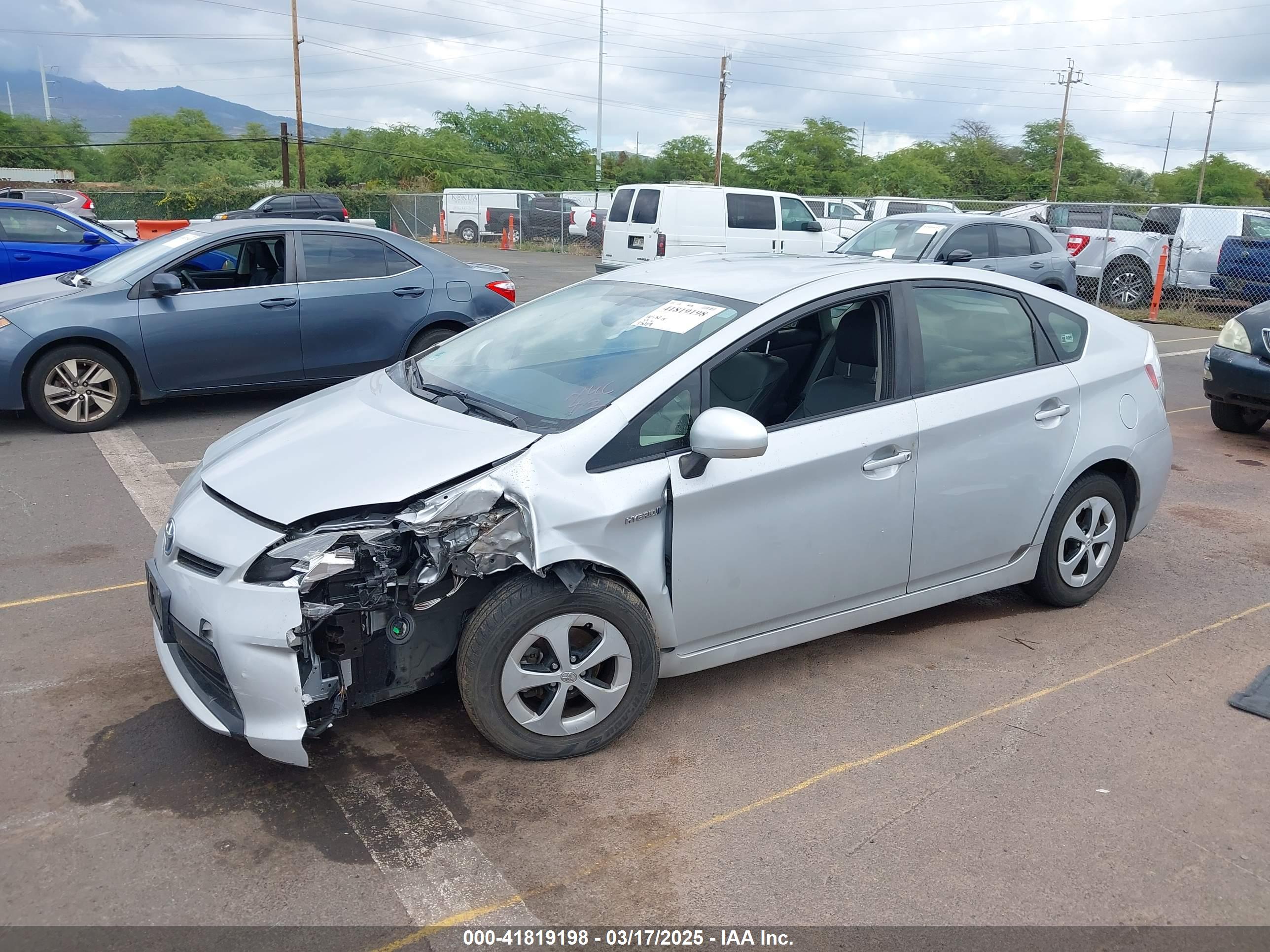TOYOTA PRIUS image 6