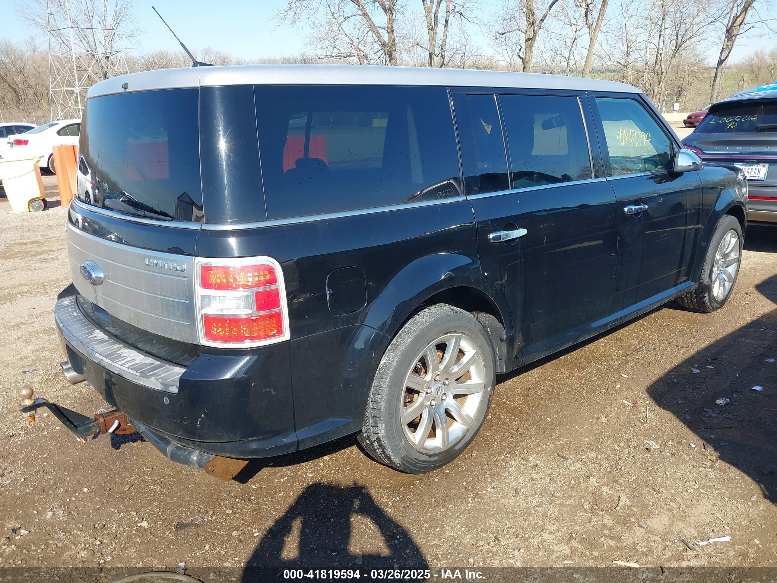 FORD FLEX image 4