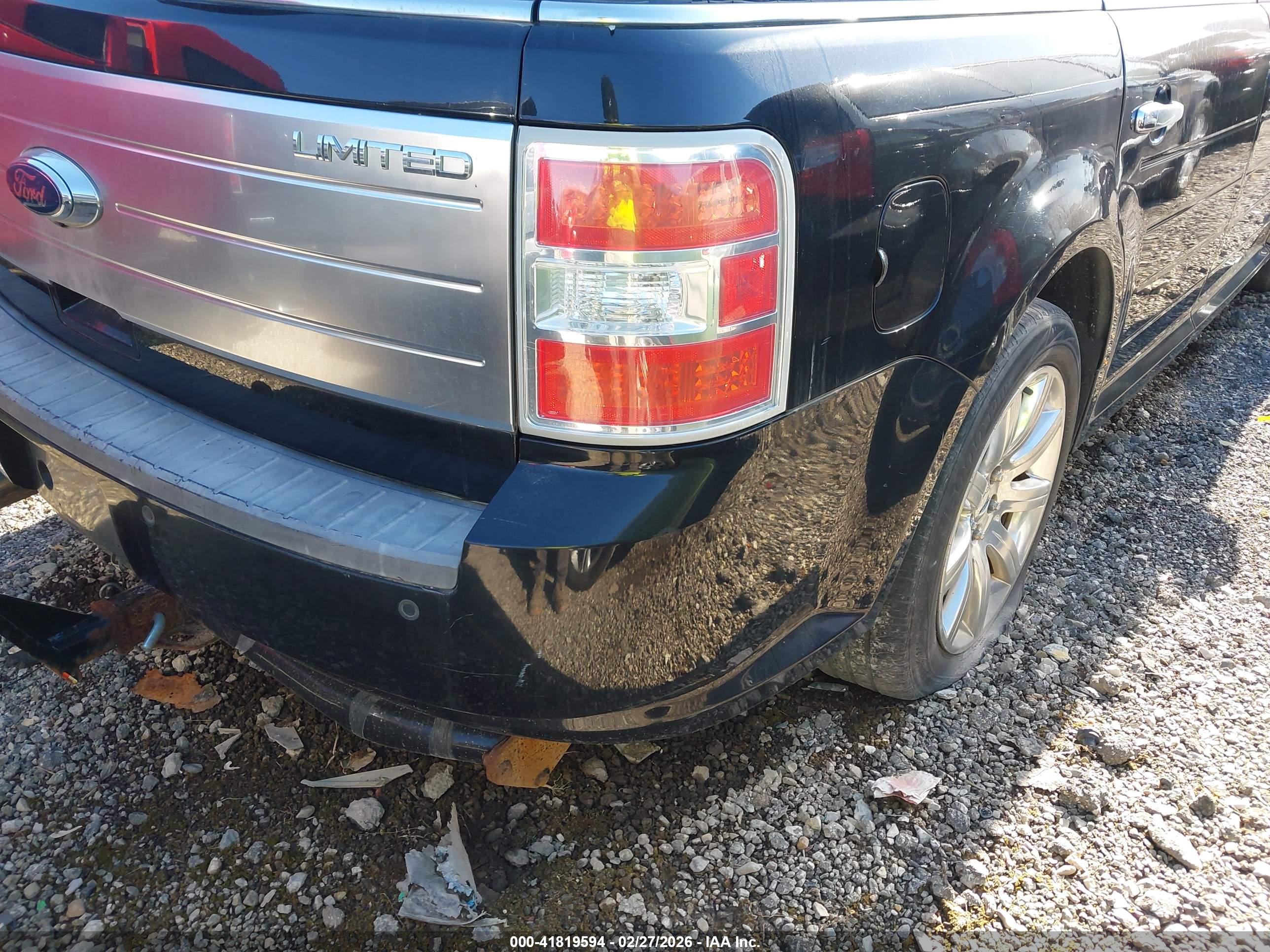FORD FLEX image 6
