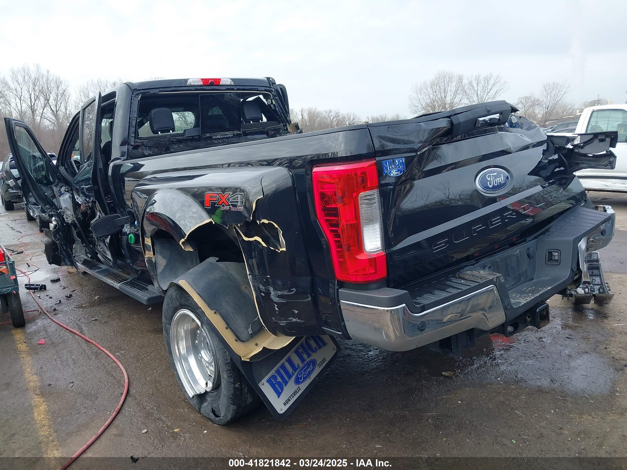 FORD F-350 image 3