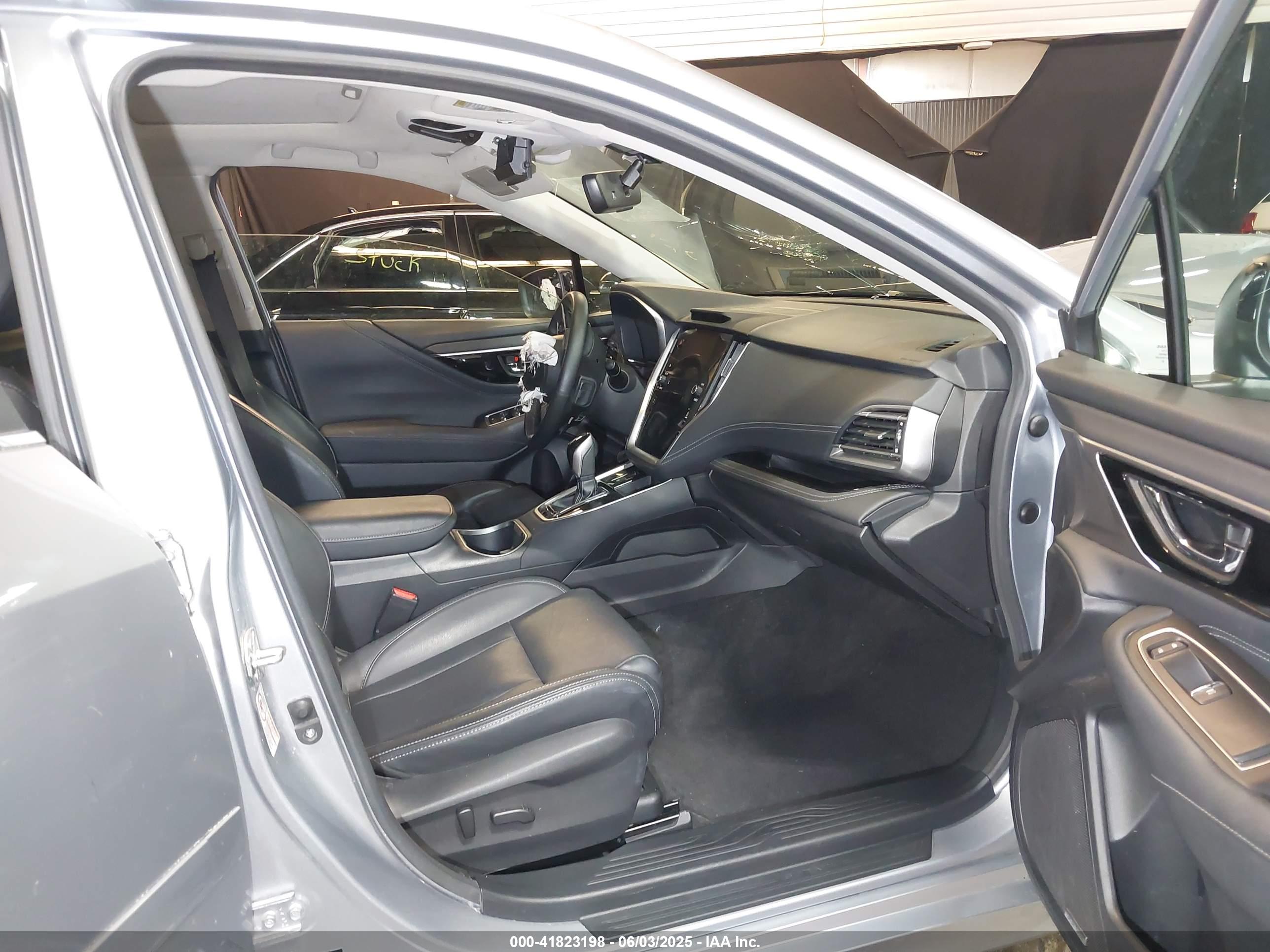 SUBARU LEGACY image 5