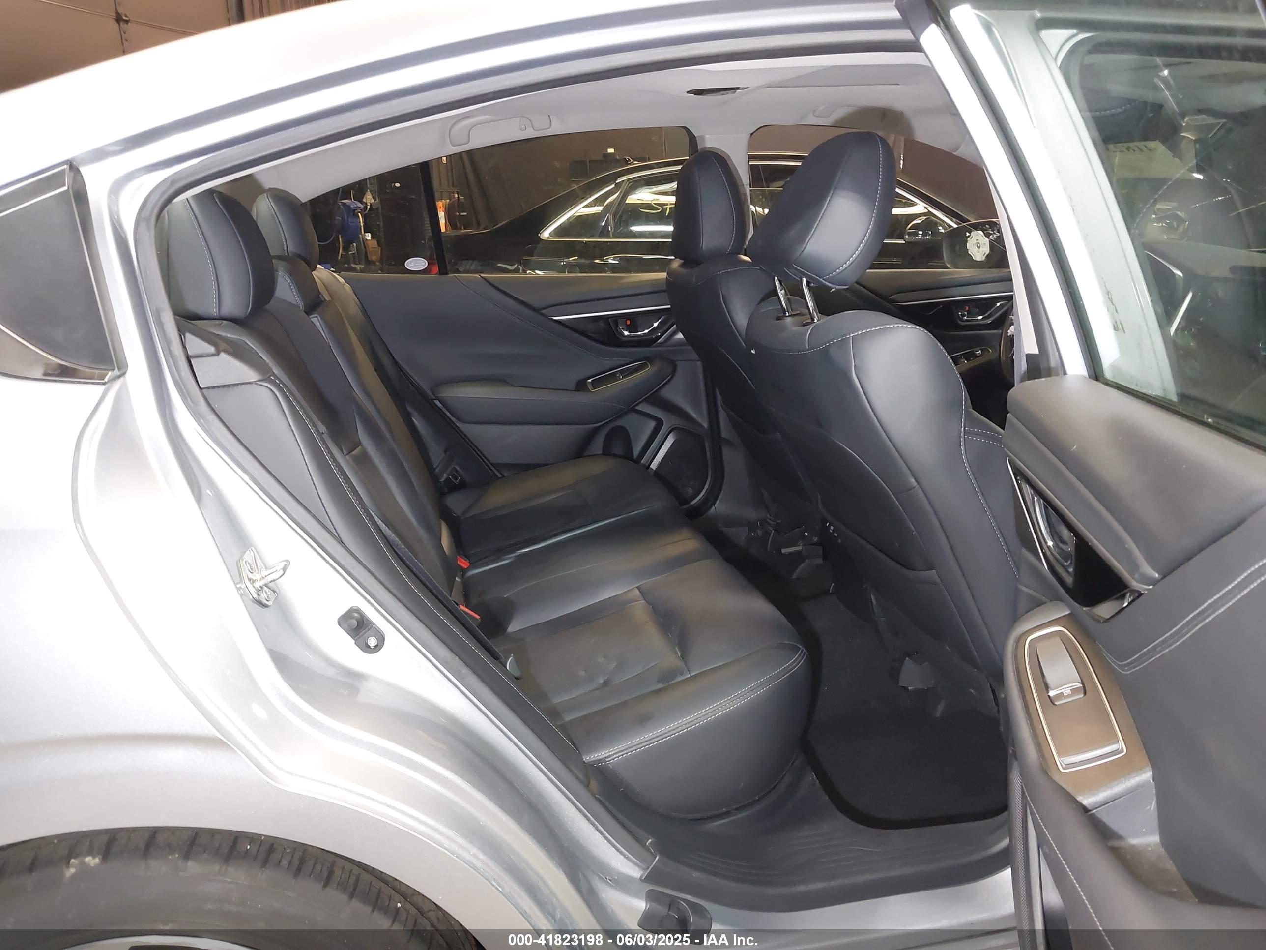 SUBARU LEGACY image 8