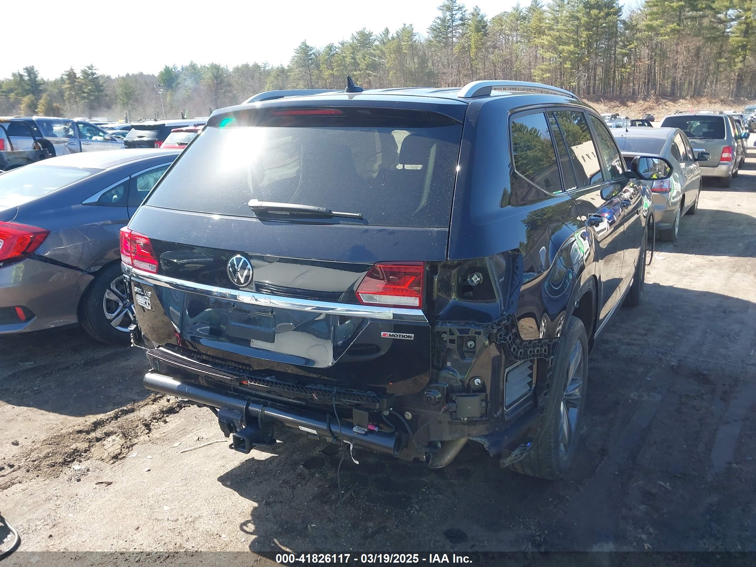 VOLKSWAGEN ATLAS image 4