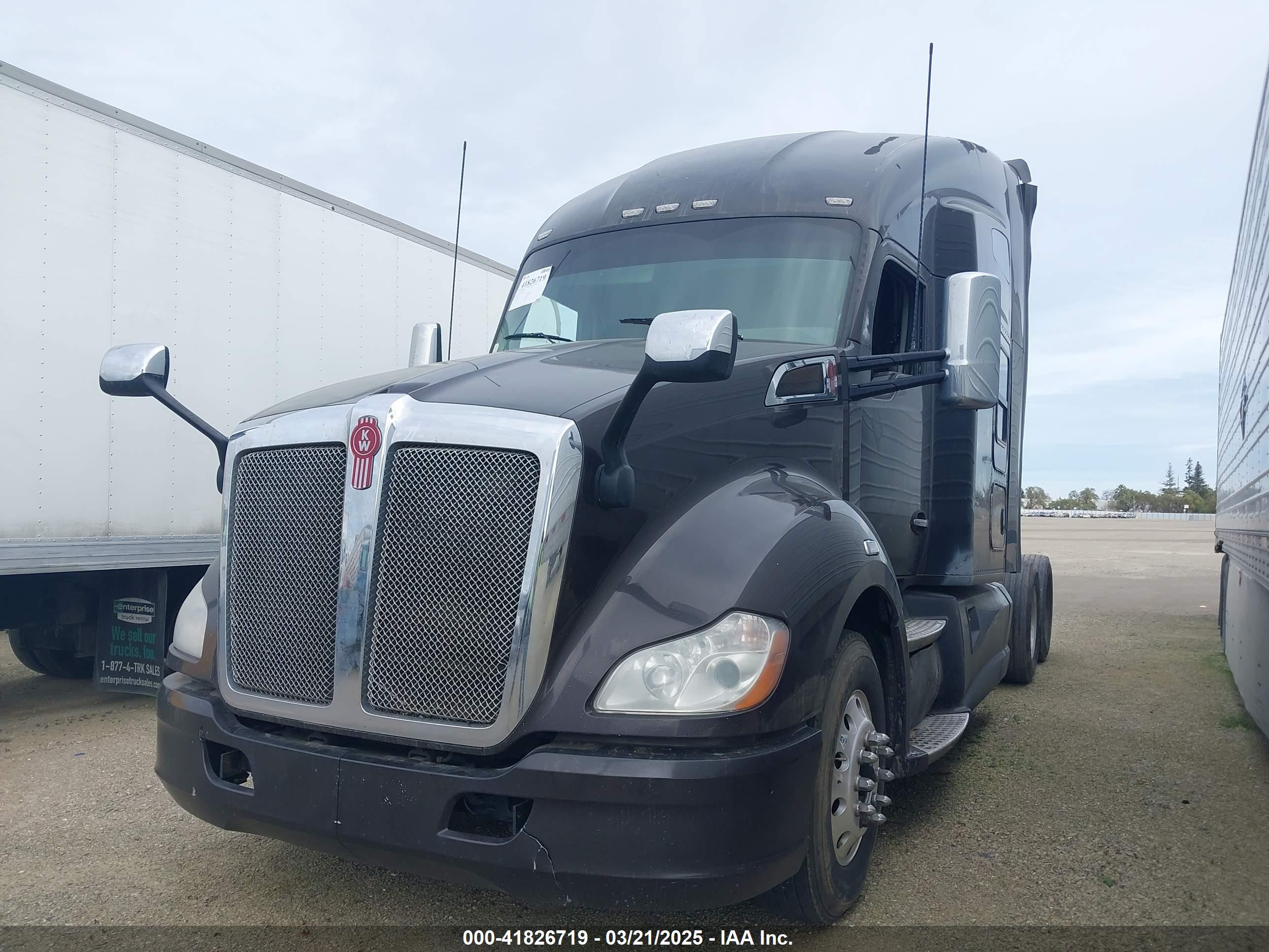 KENWORTH CONSTRUCTION image 2