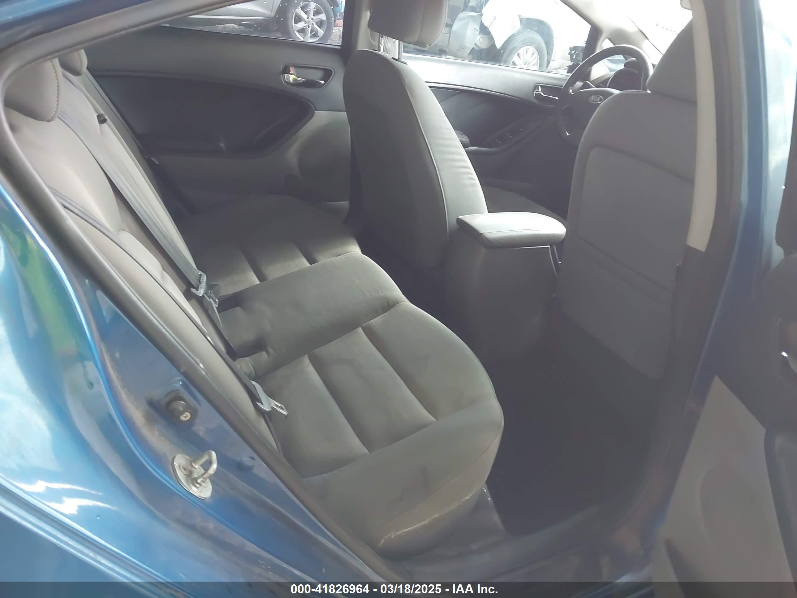 KIA FORTE image 8