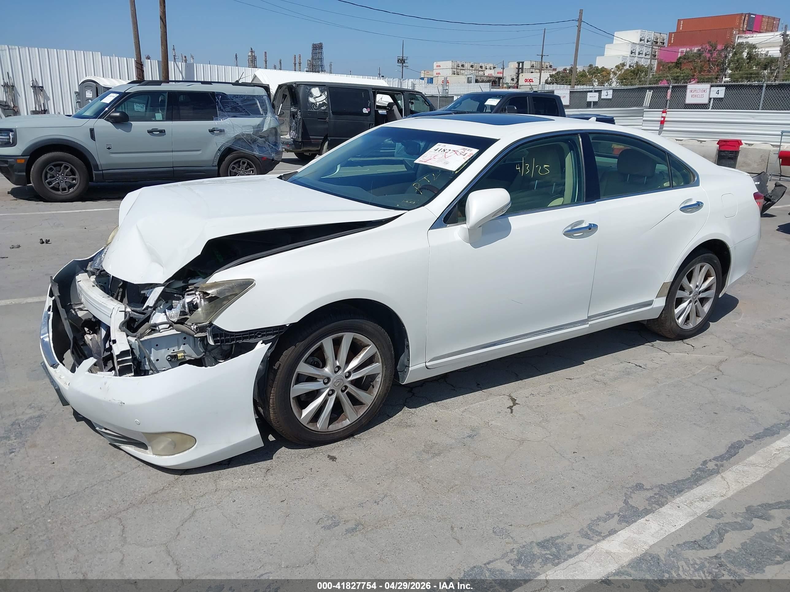 LEXUS ES image 2