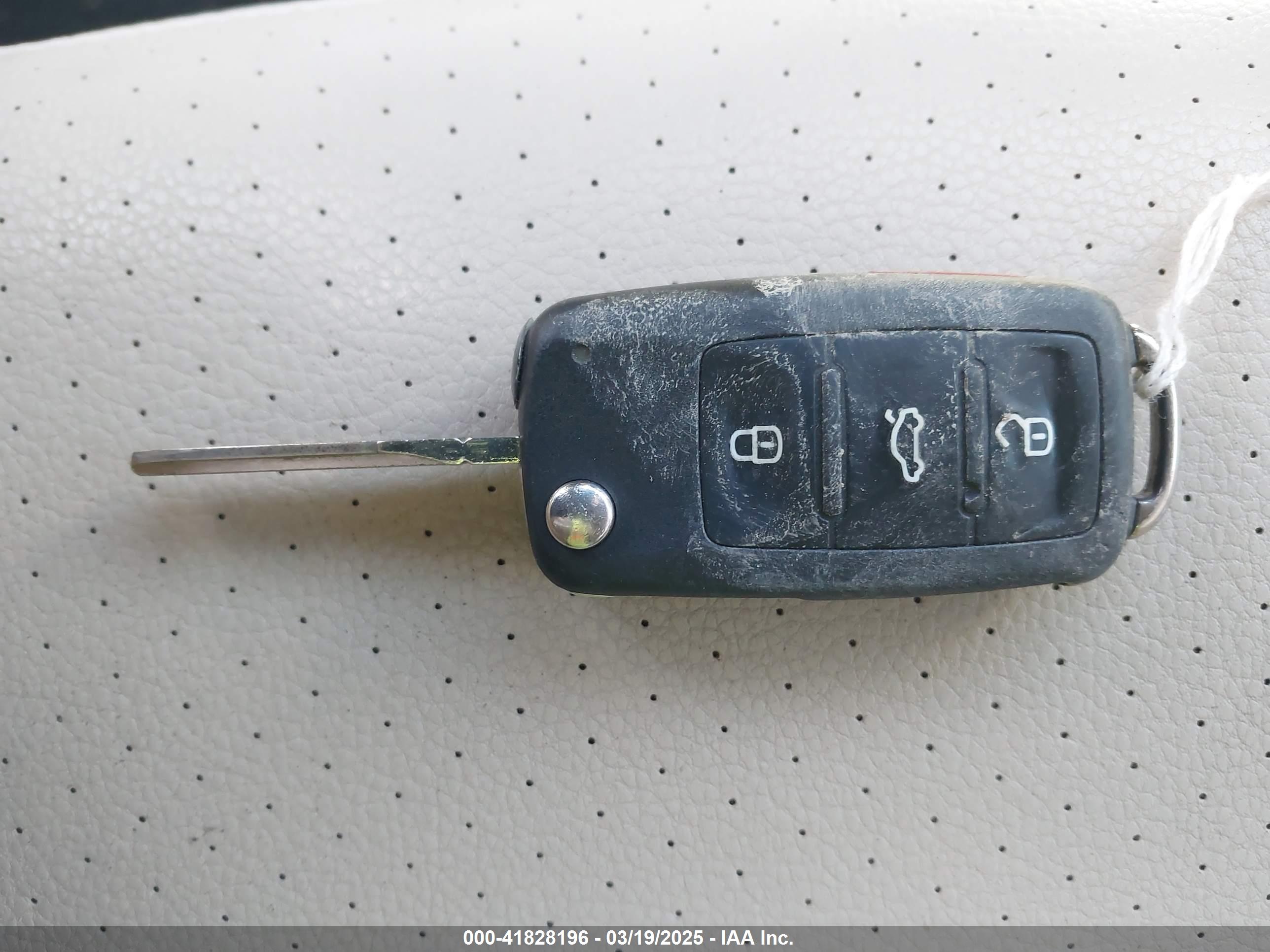 VOLKSWAGEN JETTA image 11