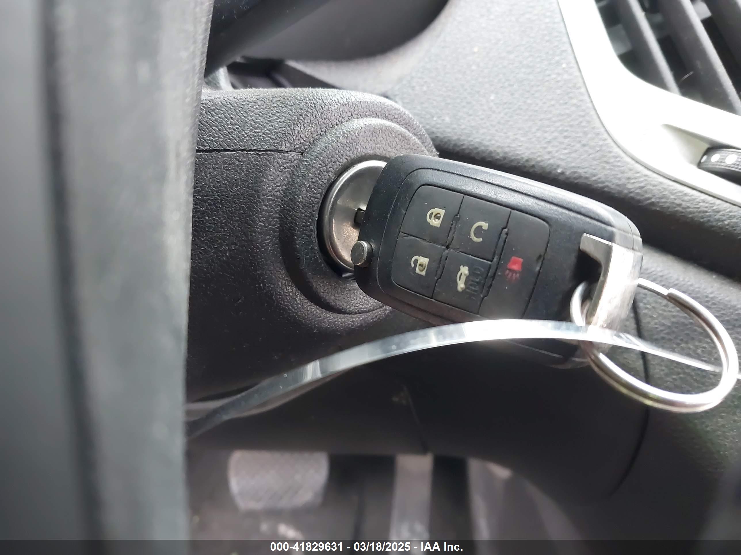 GMC TERRAIN image 11