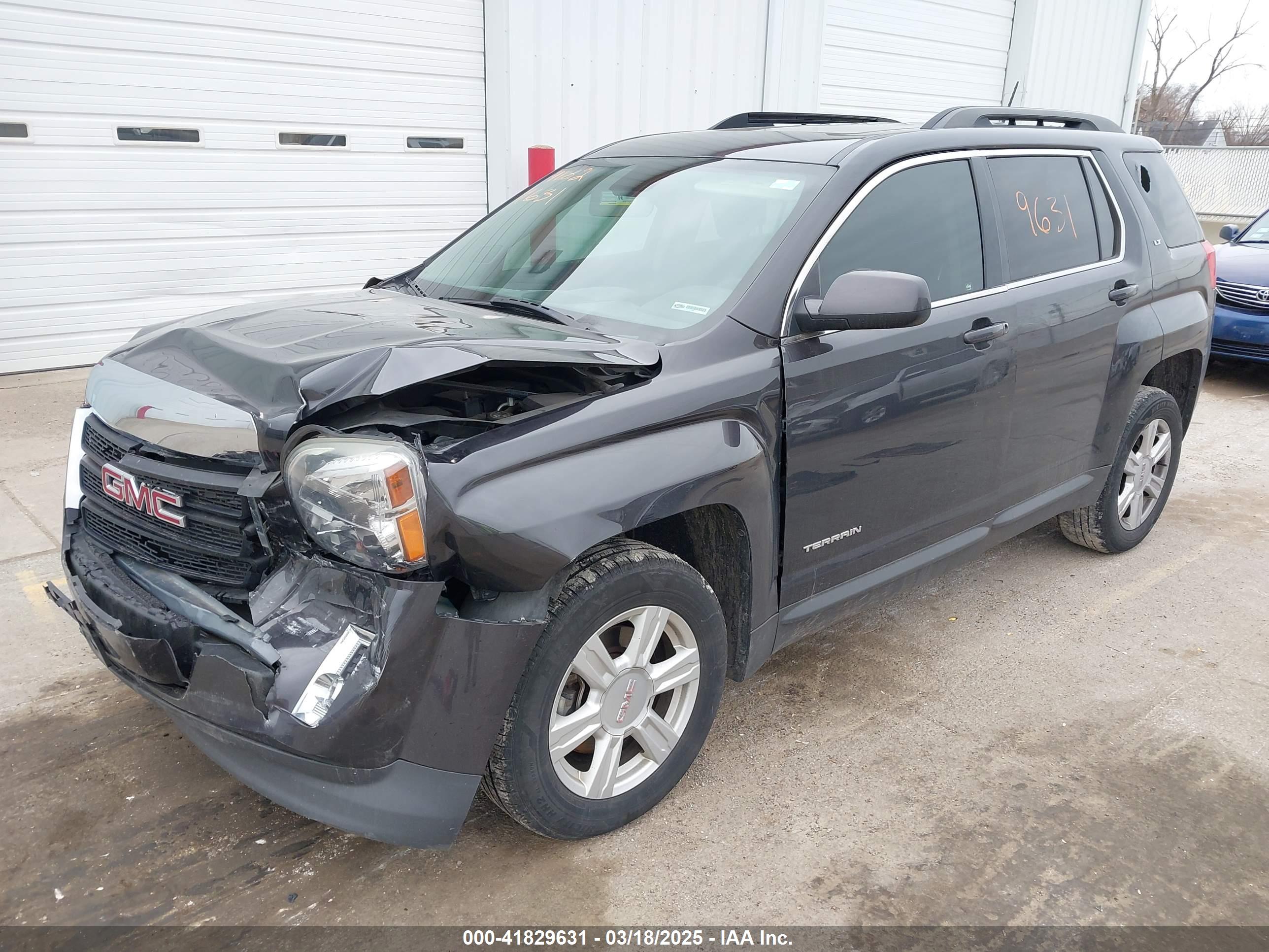 GMC TERRAIN image 2
