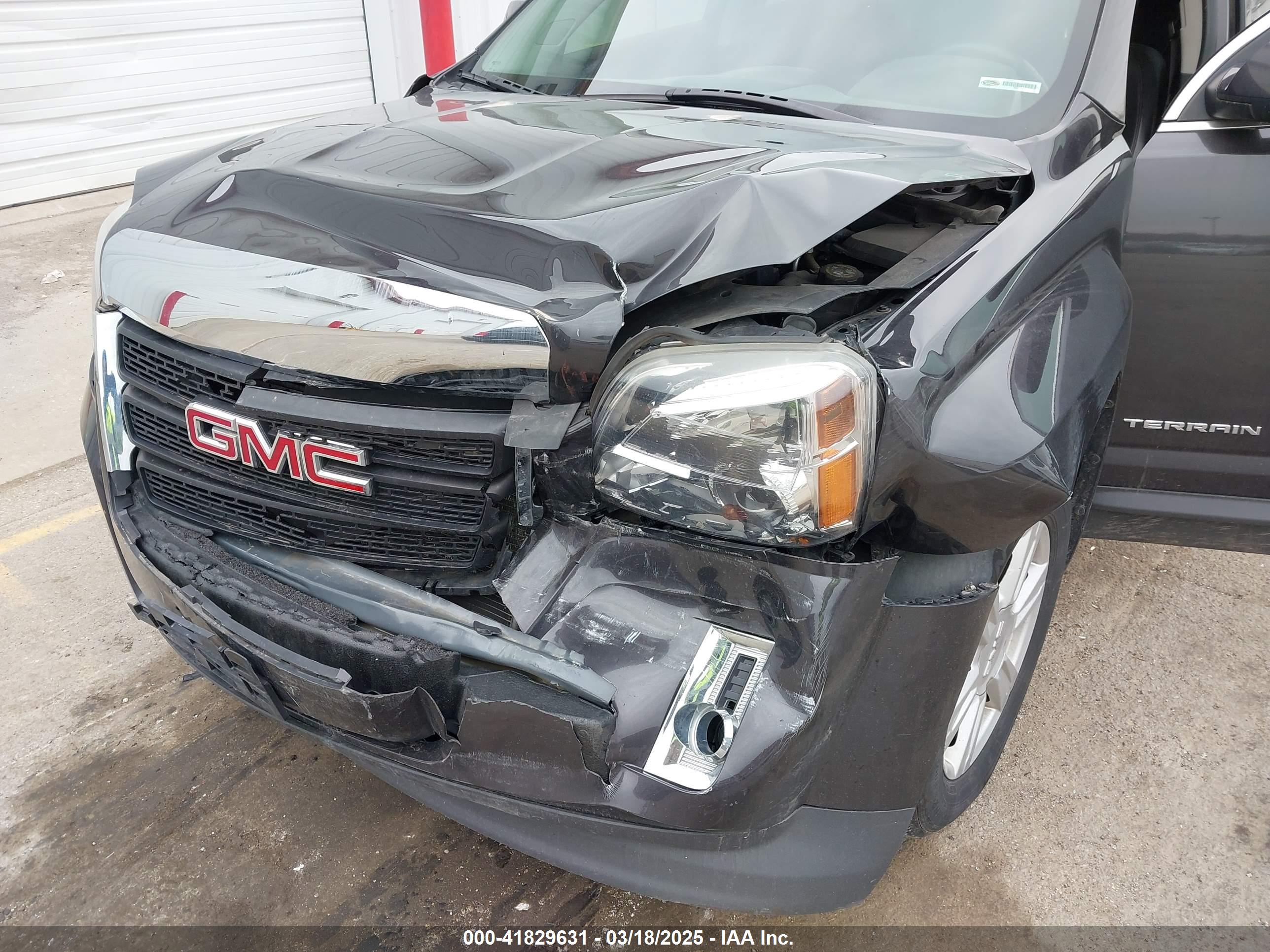GMC TERRAIN image 6