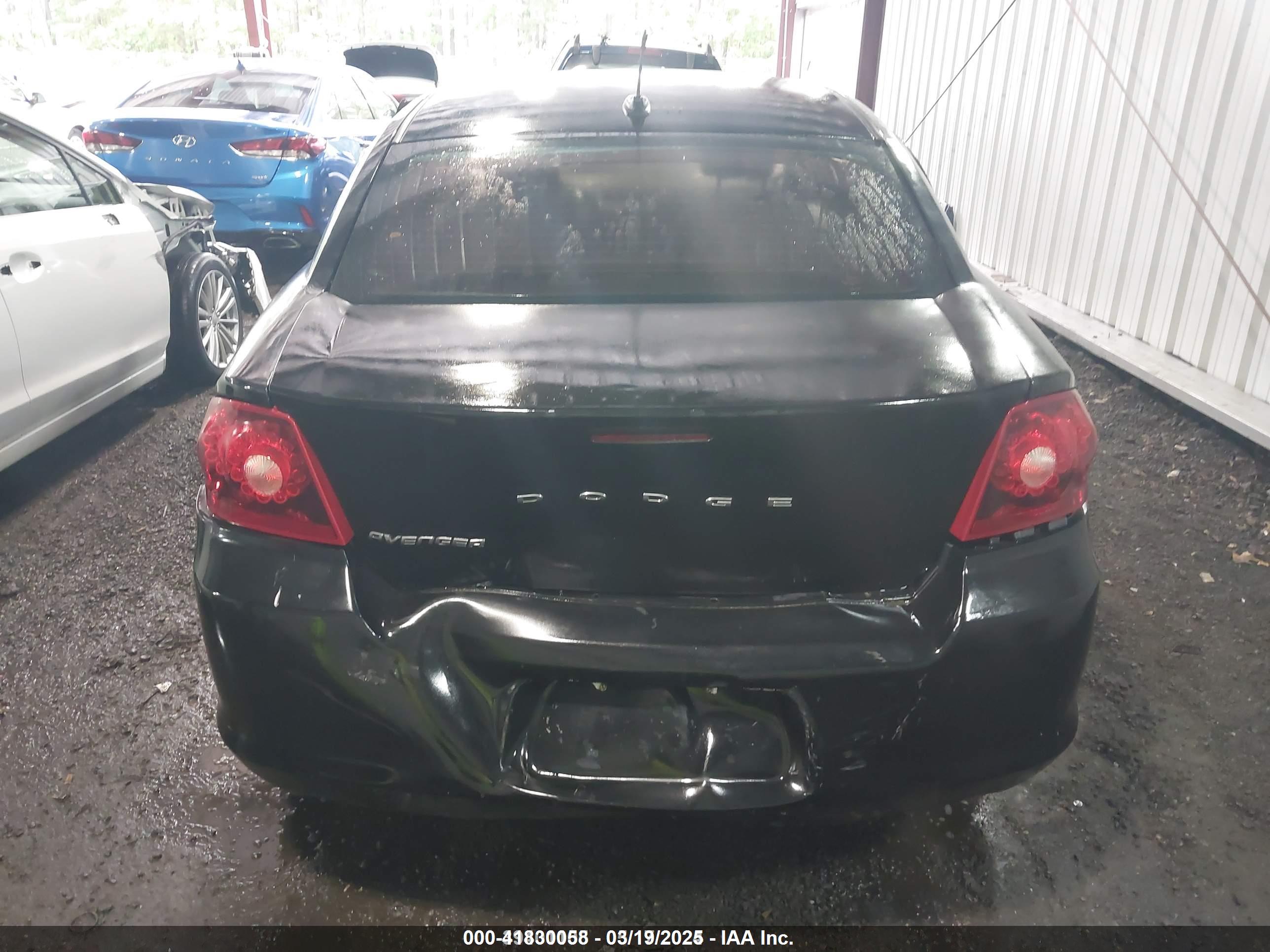 DODGE AVENGER image 6