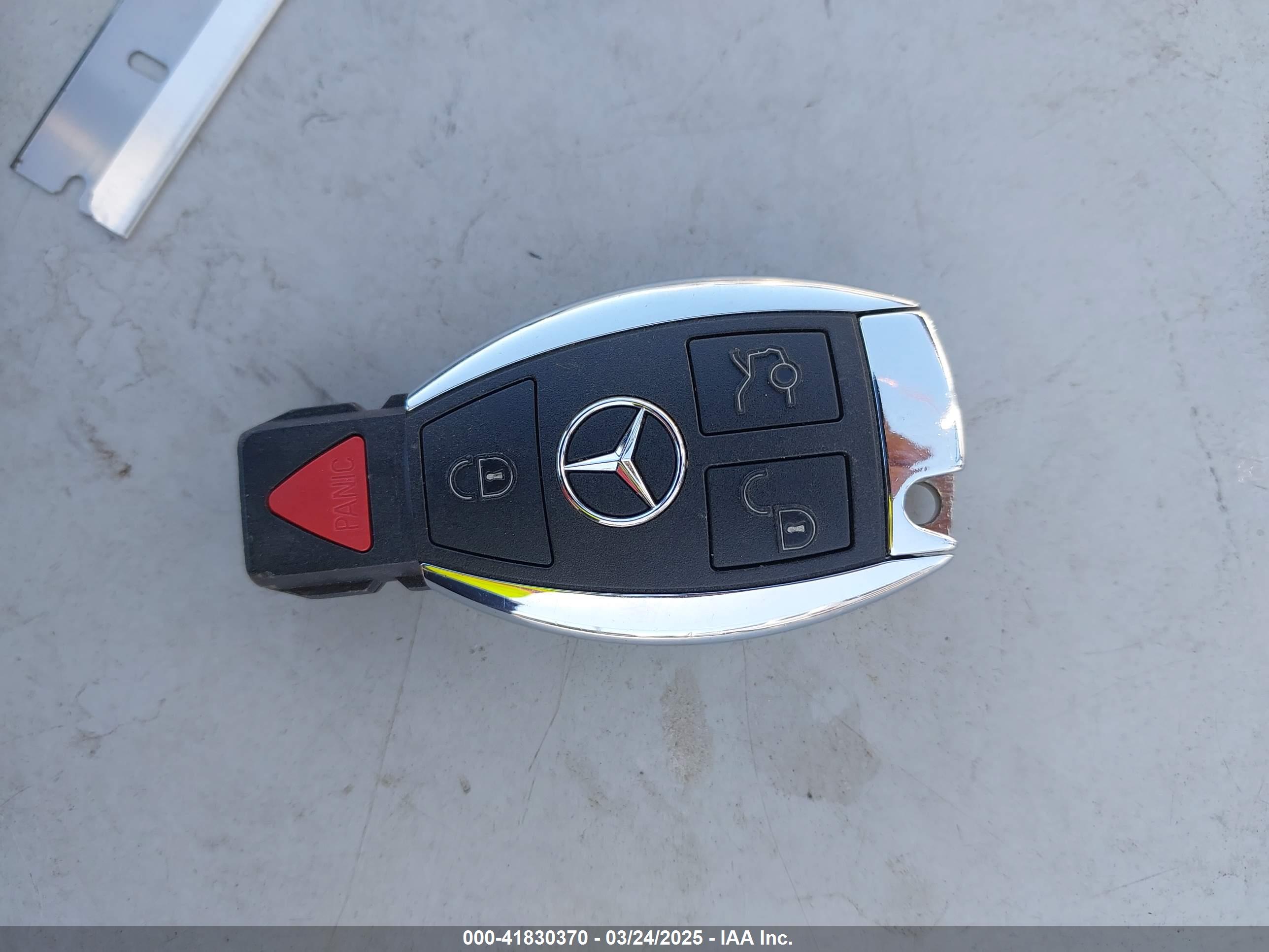 MERCEDES-BENZ C image 11
