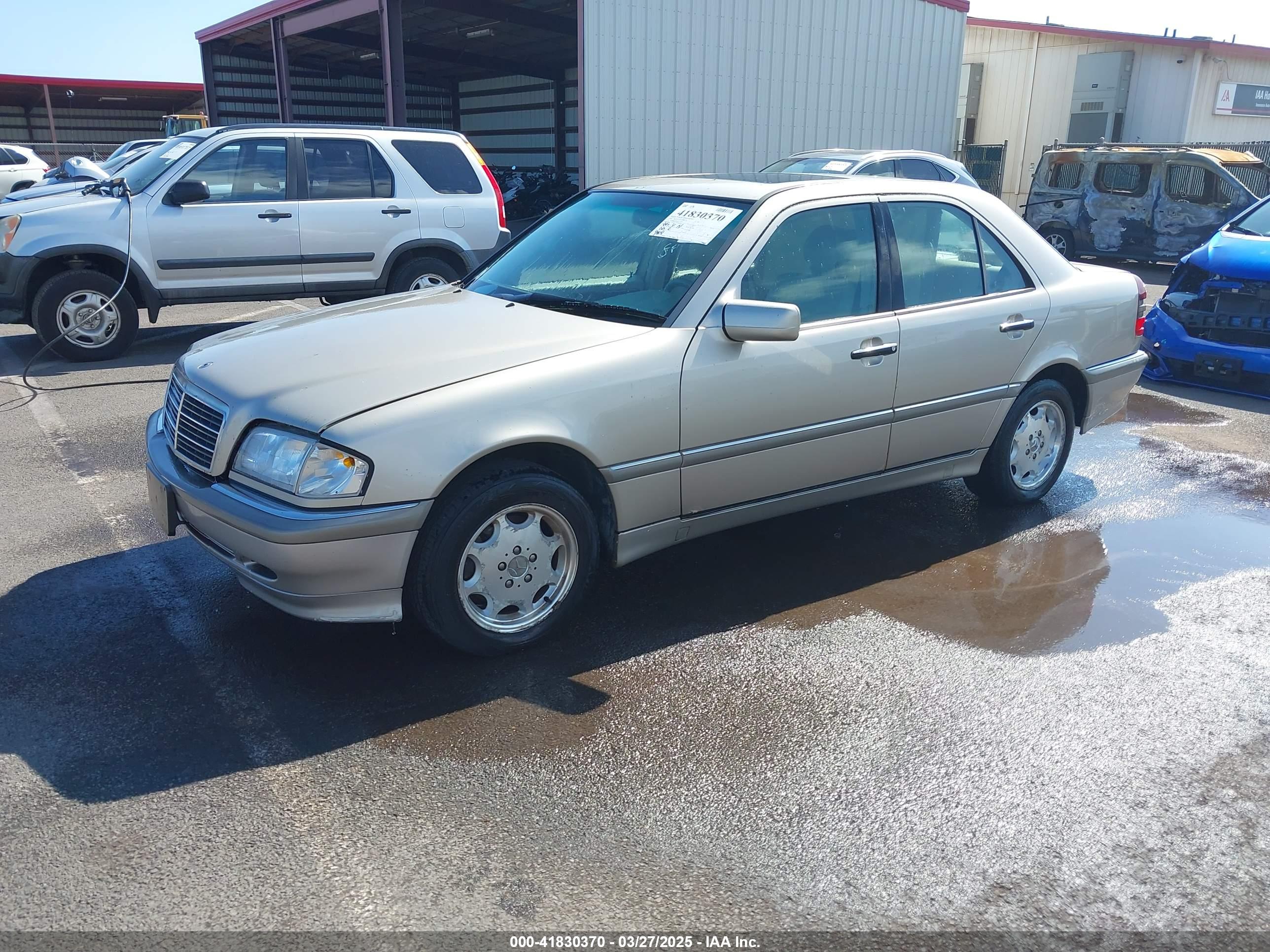 MERCEDES-BENZ C image 2