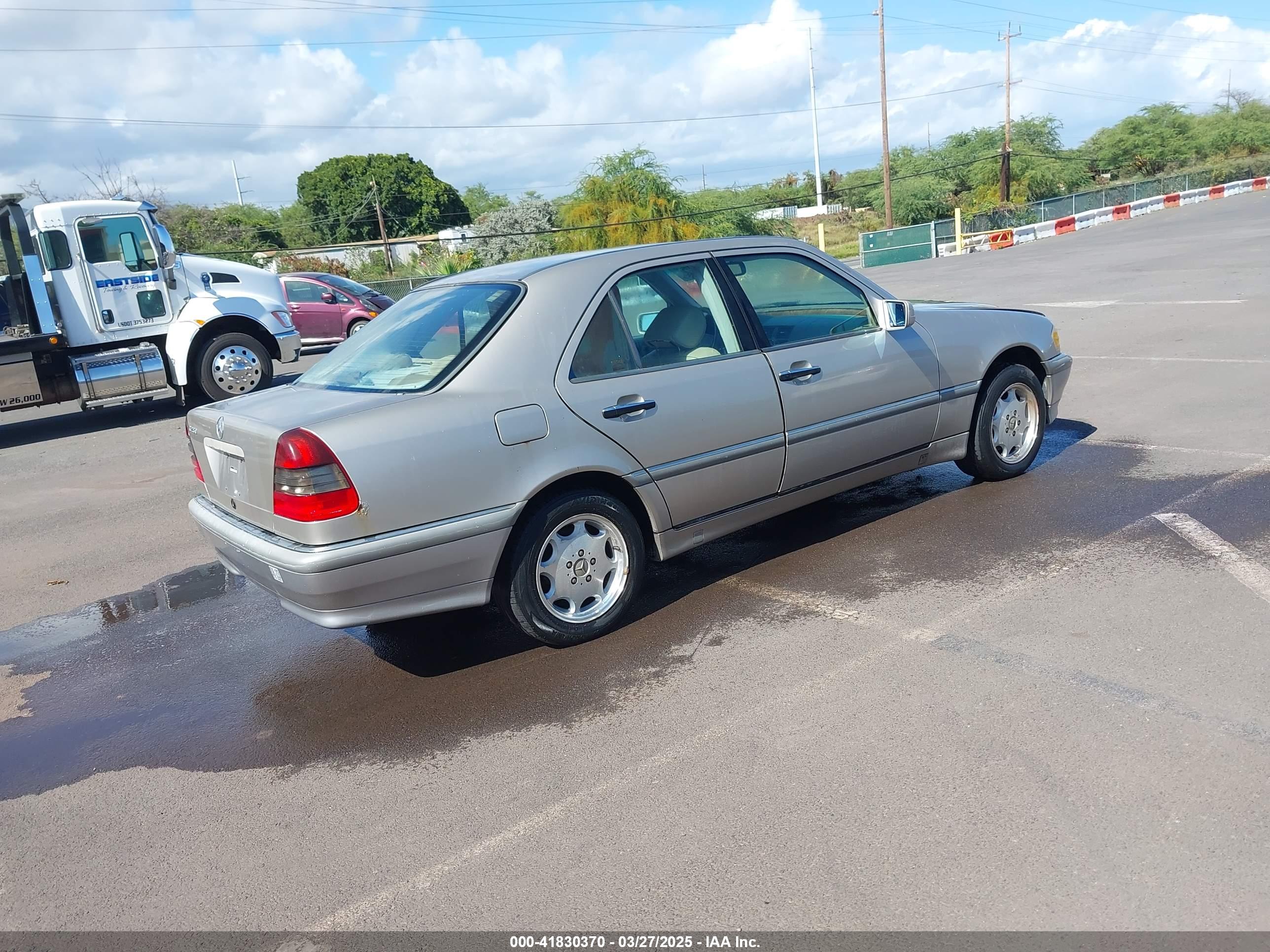 MERCEDES-BENZ C image 4