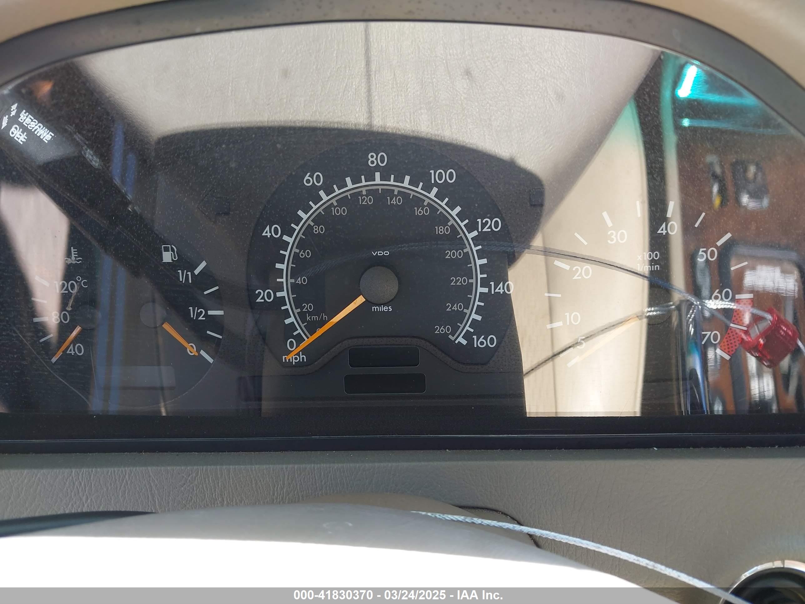 MERCEDES-BENZ C image 7
