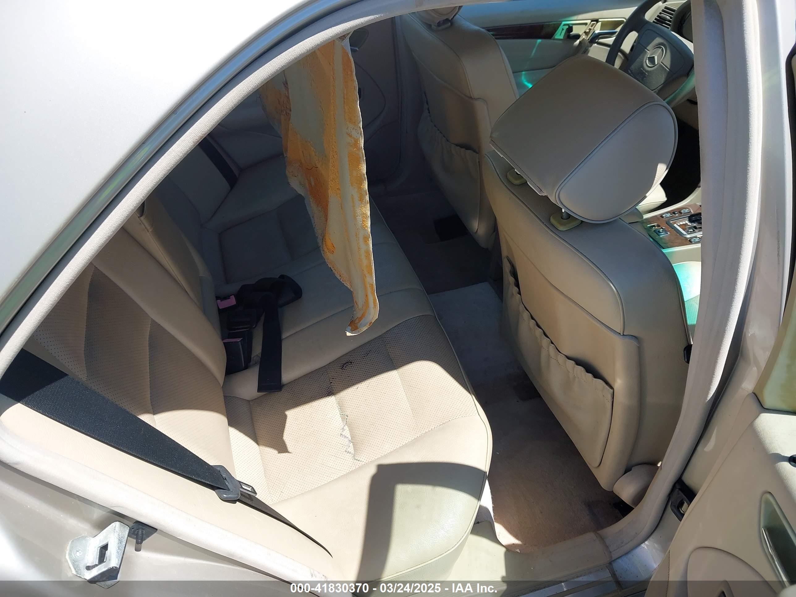 MERCEDES-BENZ C image 8