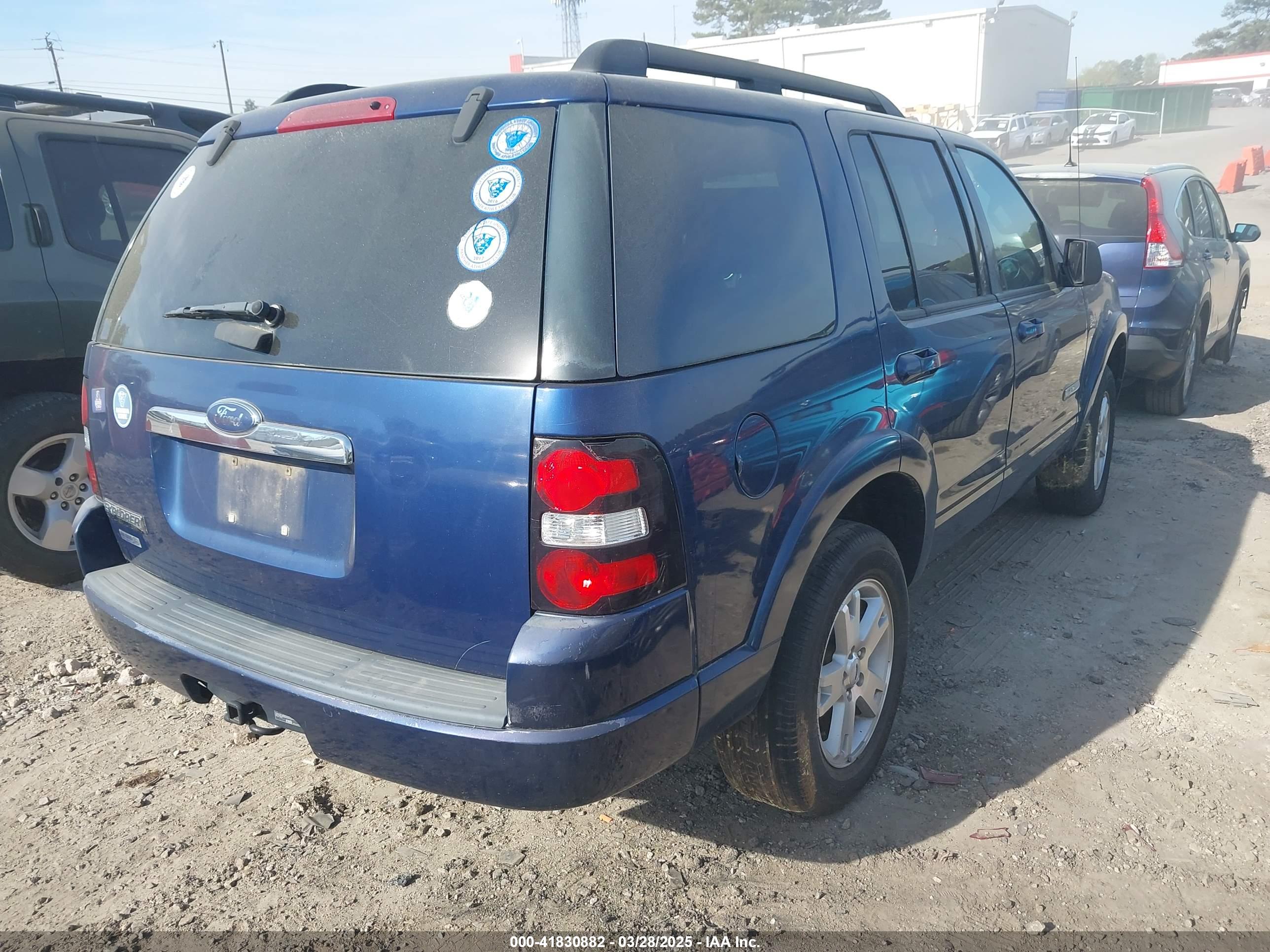 FORD EXPLORER image 4