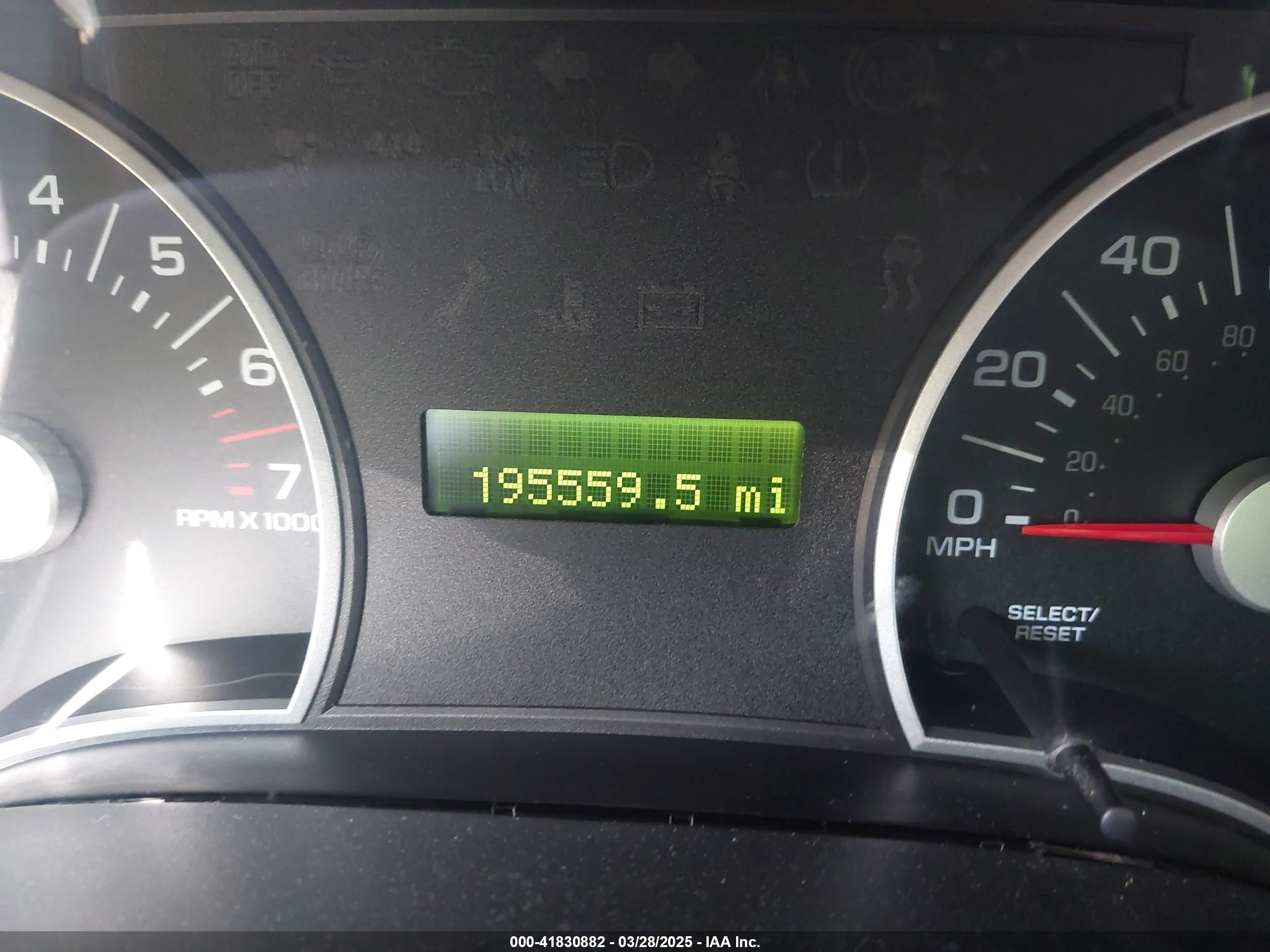 FORD EXPLORER image 7