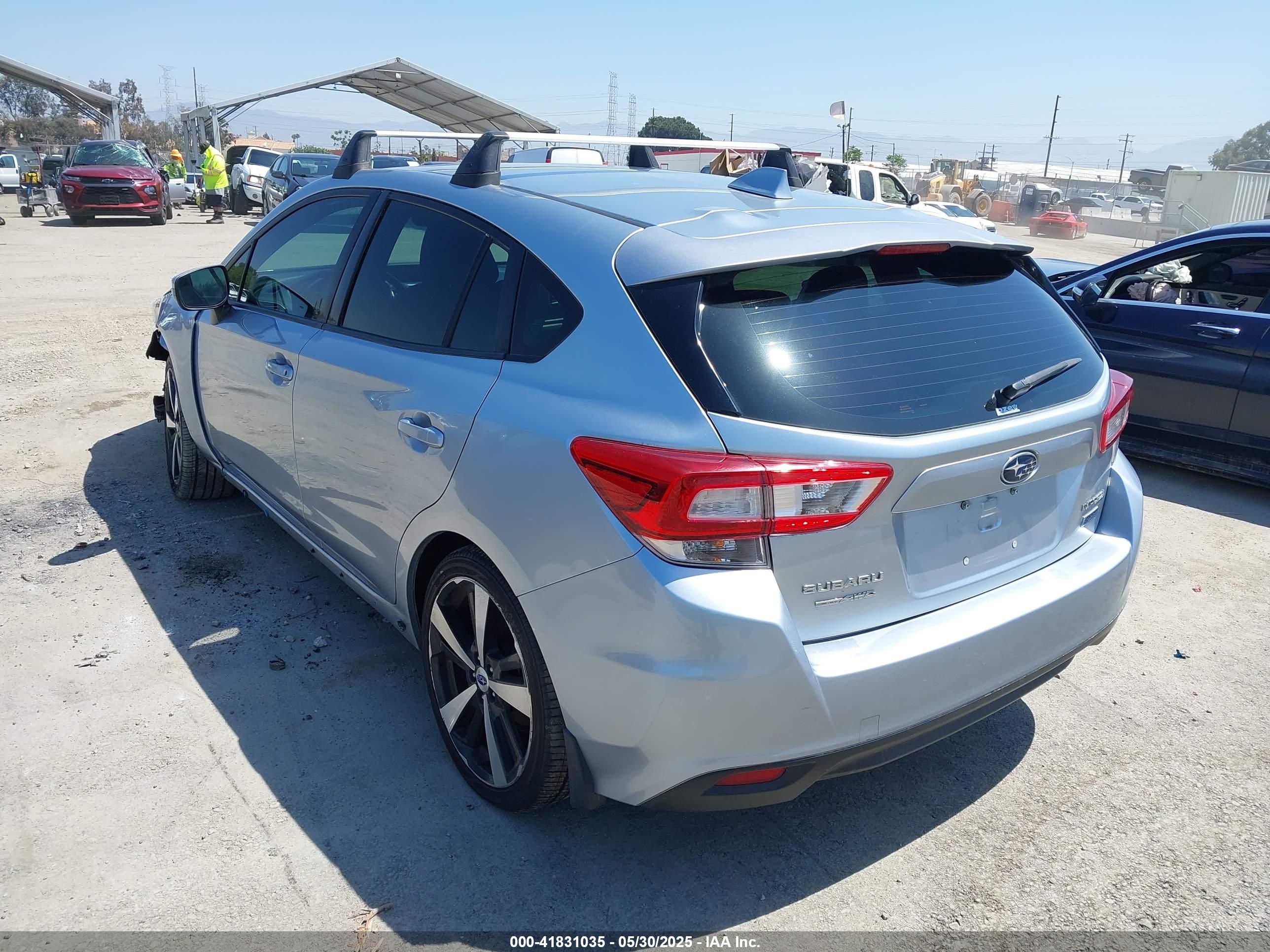 SUBARU IMPREZA image 3