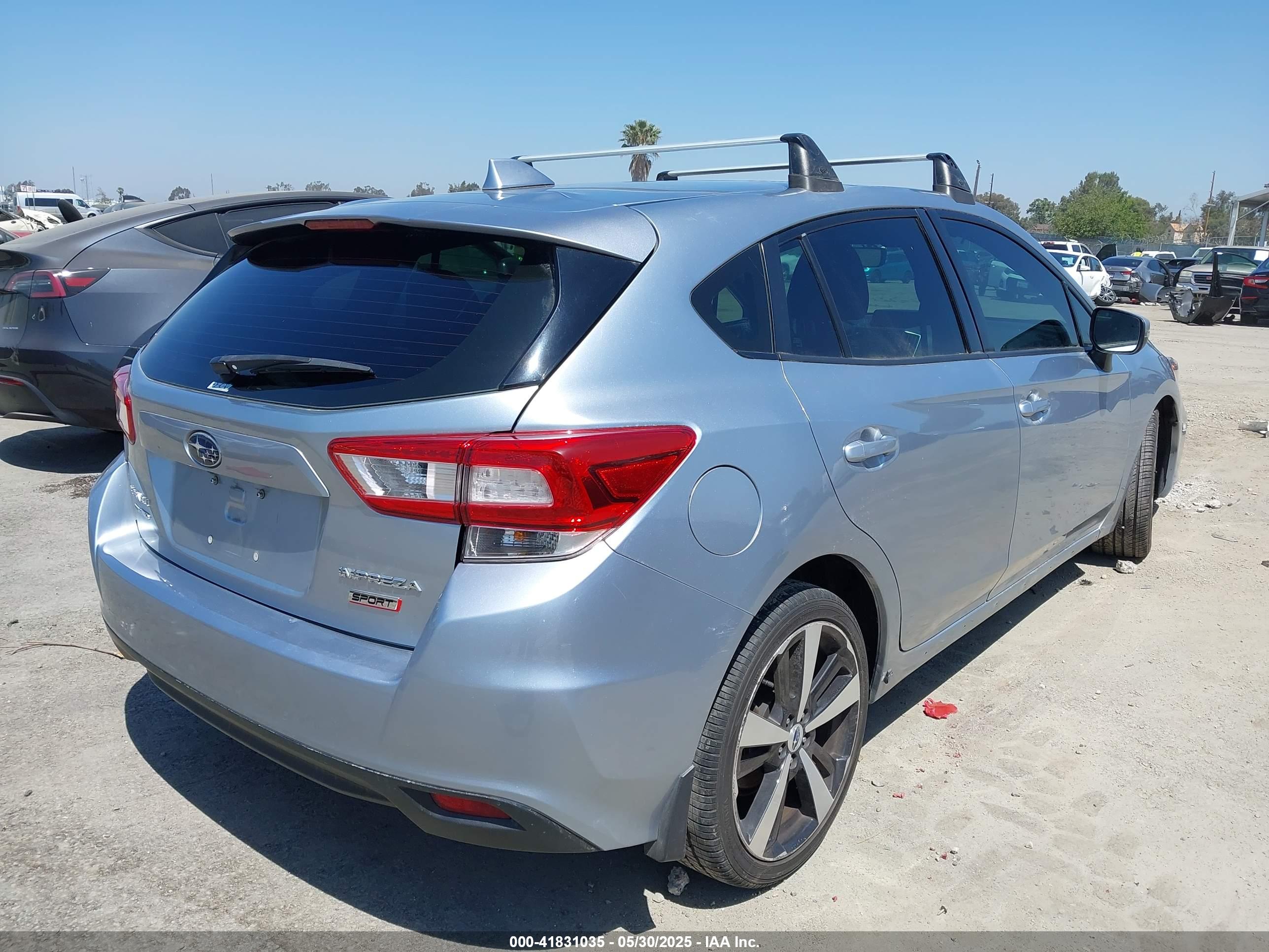 SUBARU IMPREZA image 4