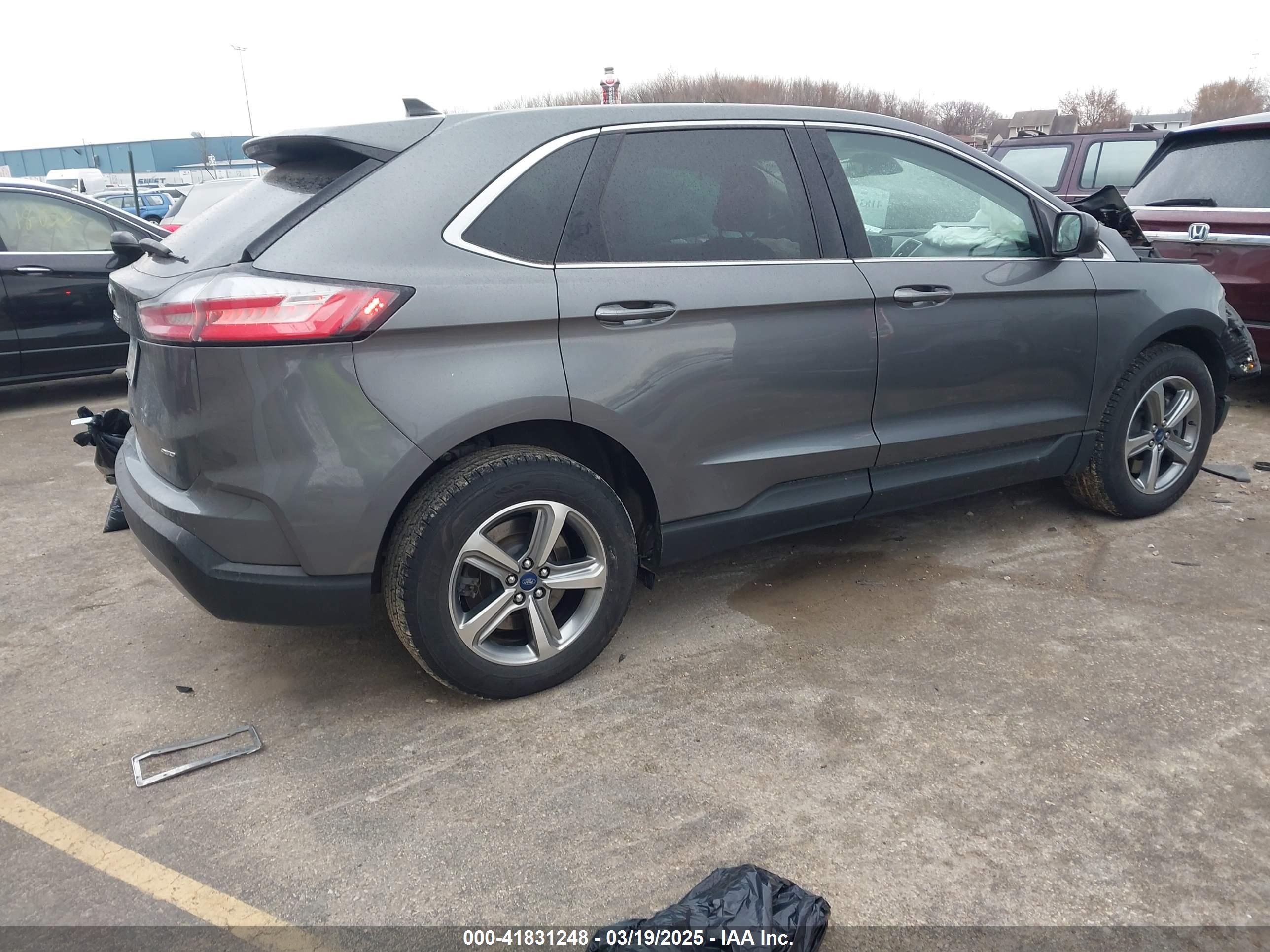 FORD EDGE image 4
