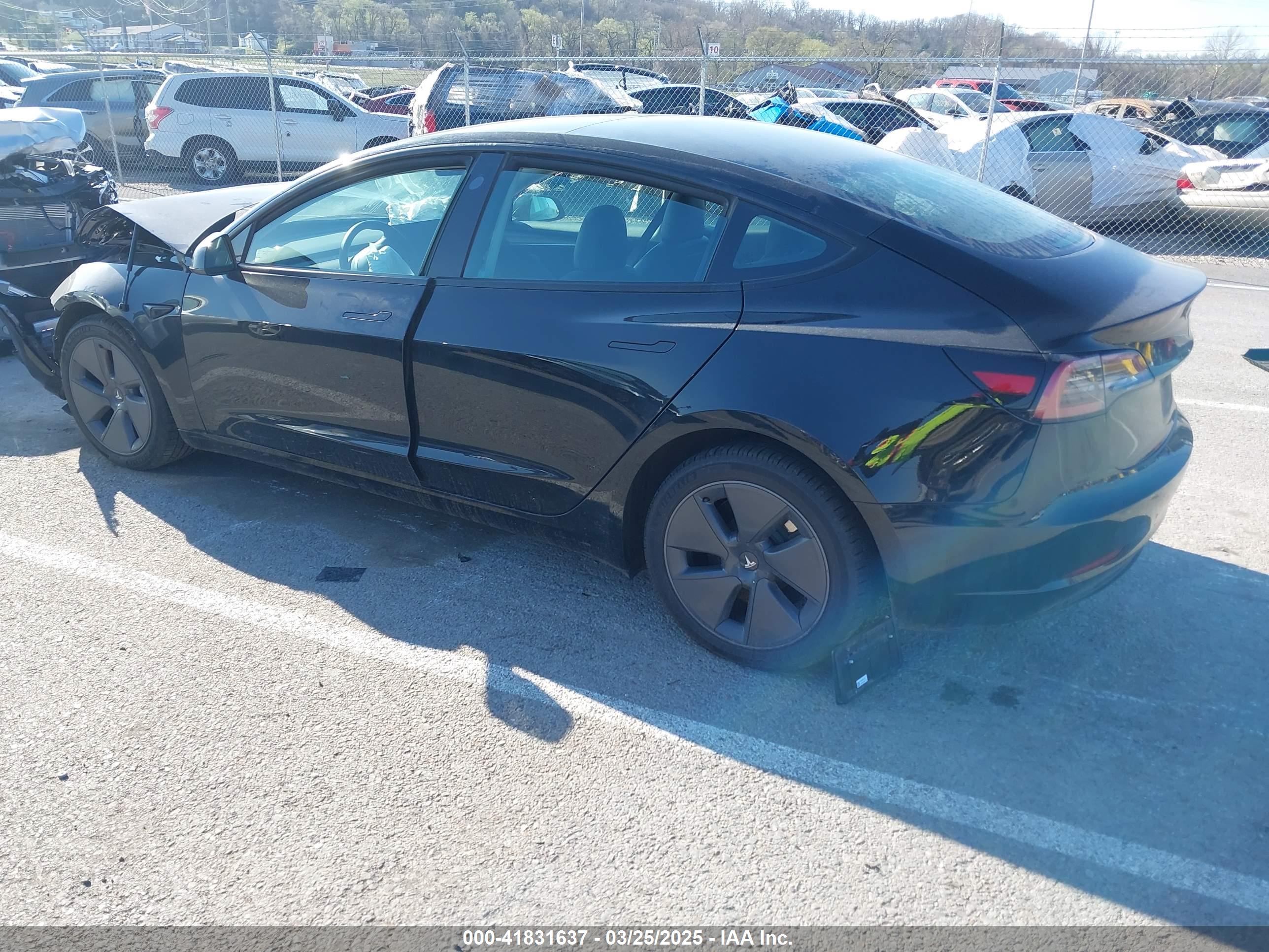 TESLA MODEL image 3