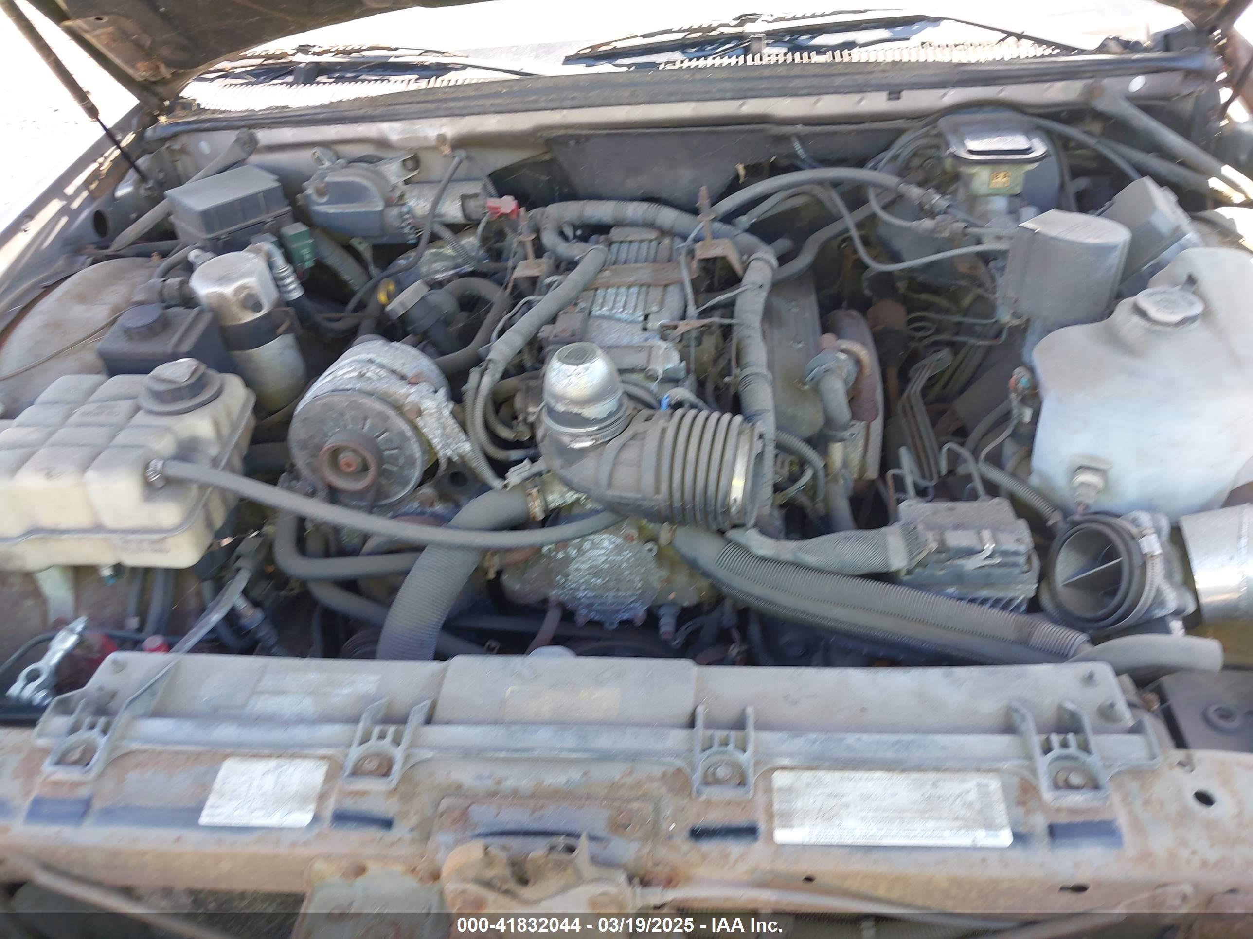 CADILLAC FLEETWOOD image 10