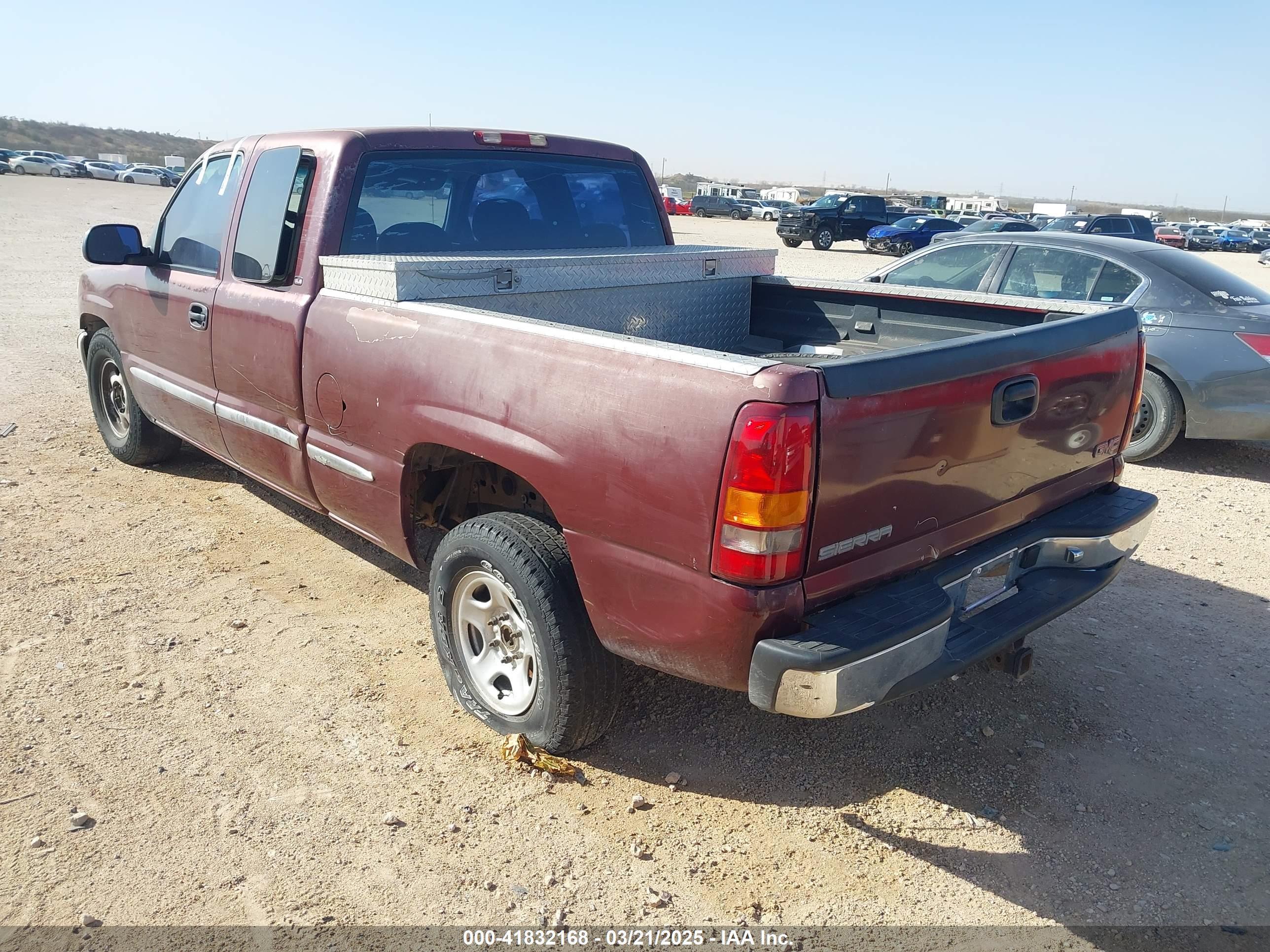 GMC SIERRA image 3