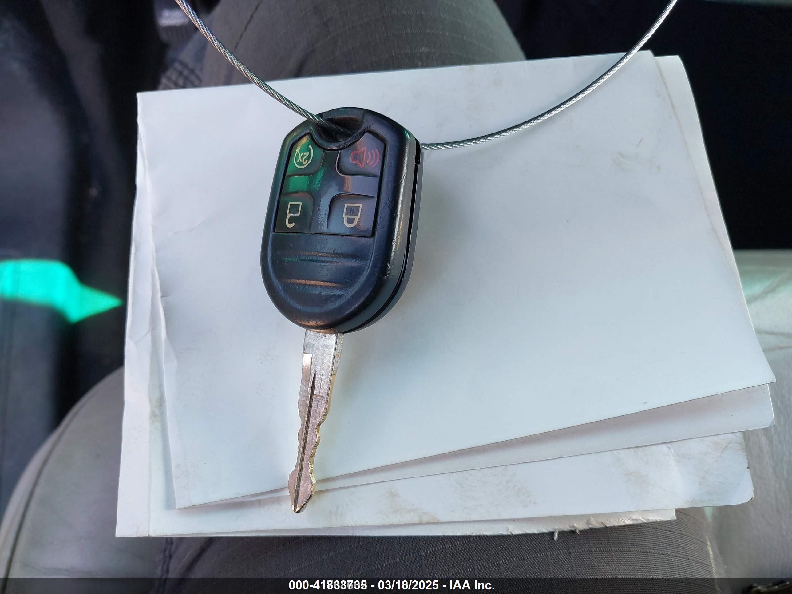 FORD EXPLORER image 11