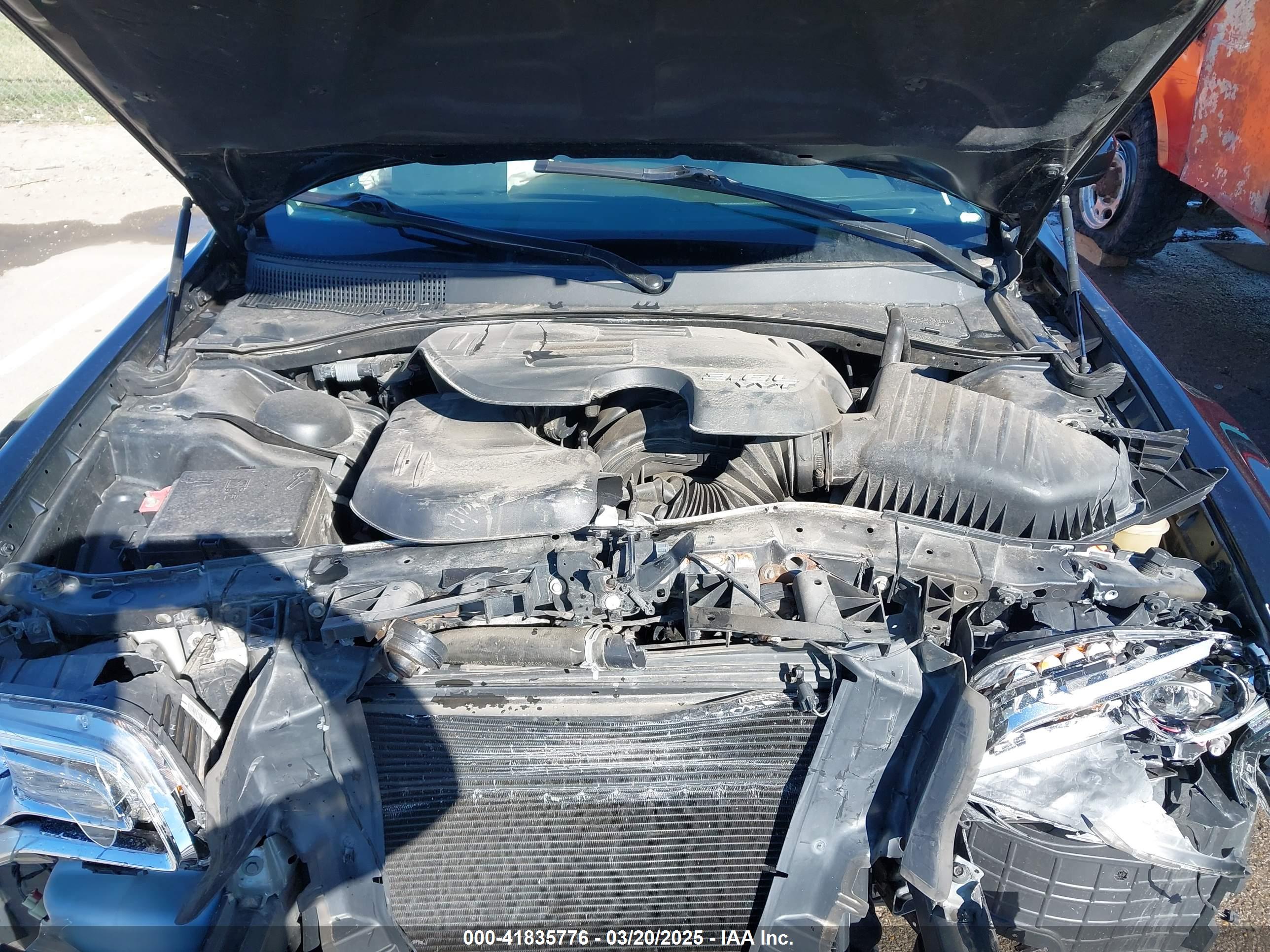CHRYSLER 300 image 10