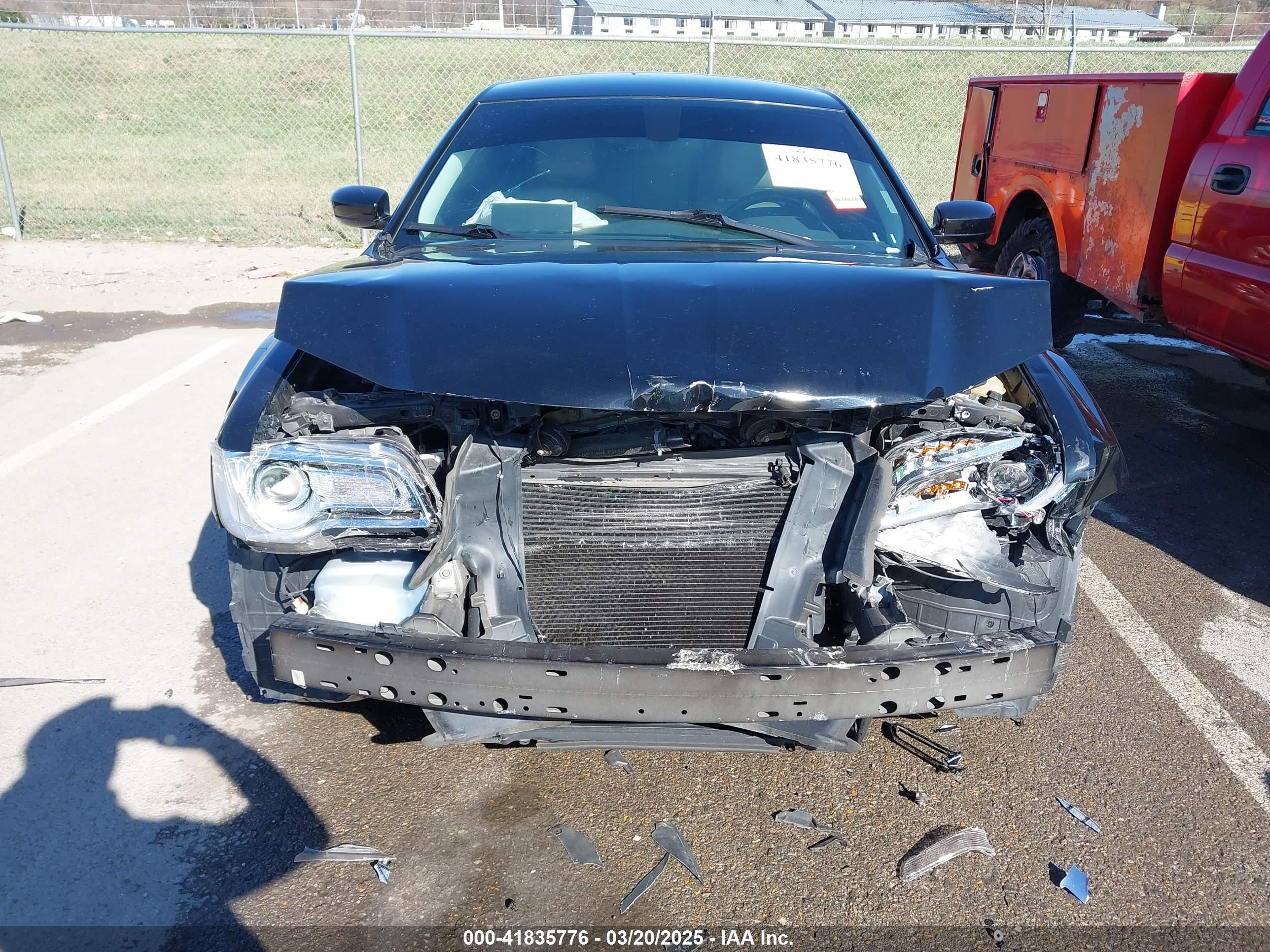 CHRYSLER 300 image 6