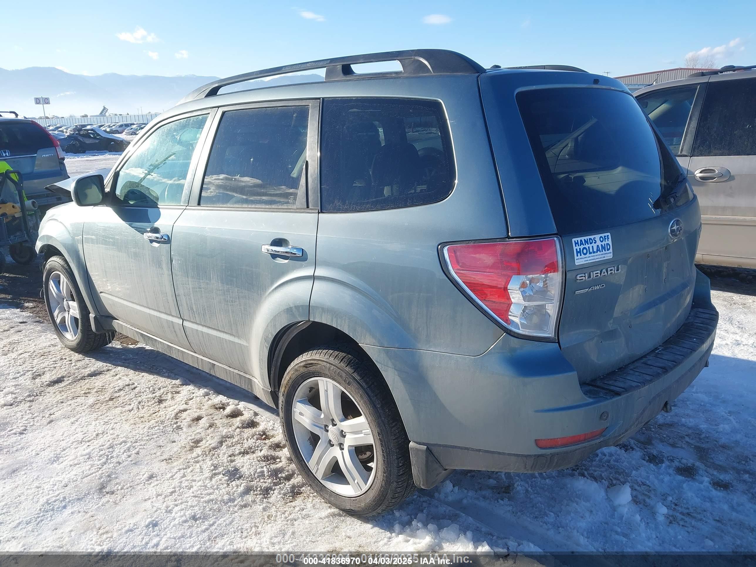 SUBARU FORESTER image 3